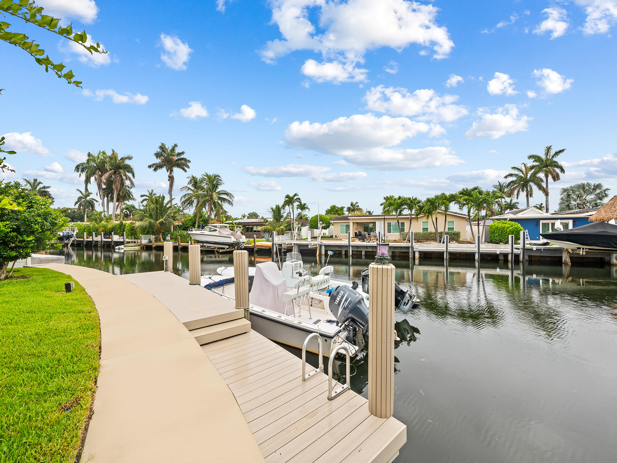 2421 NE 50th Lighthouse Point, FL 33064