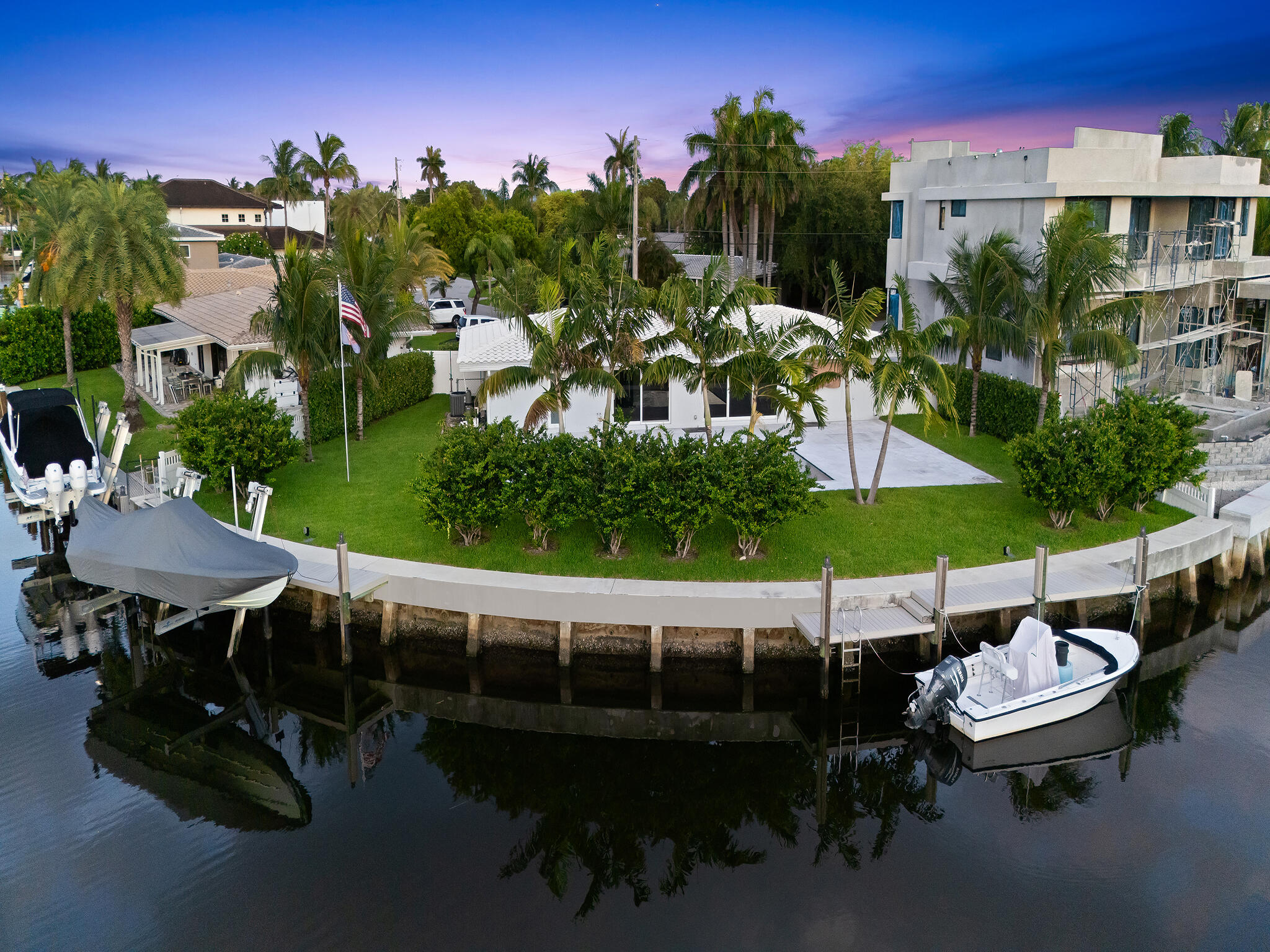 2421 NE 50th Lighthouse Point, FL 33064