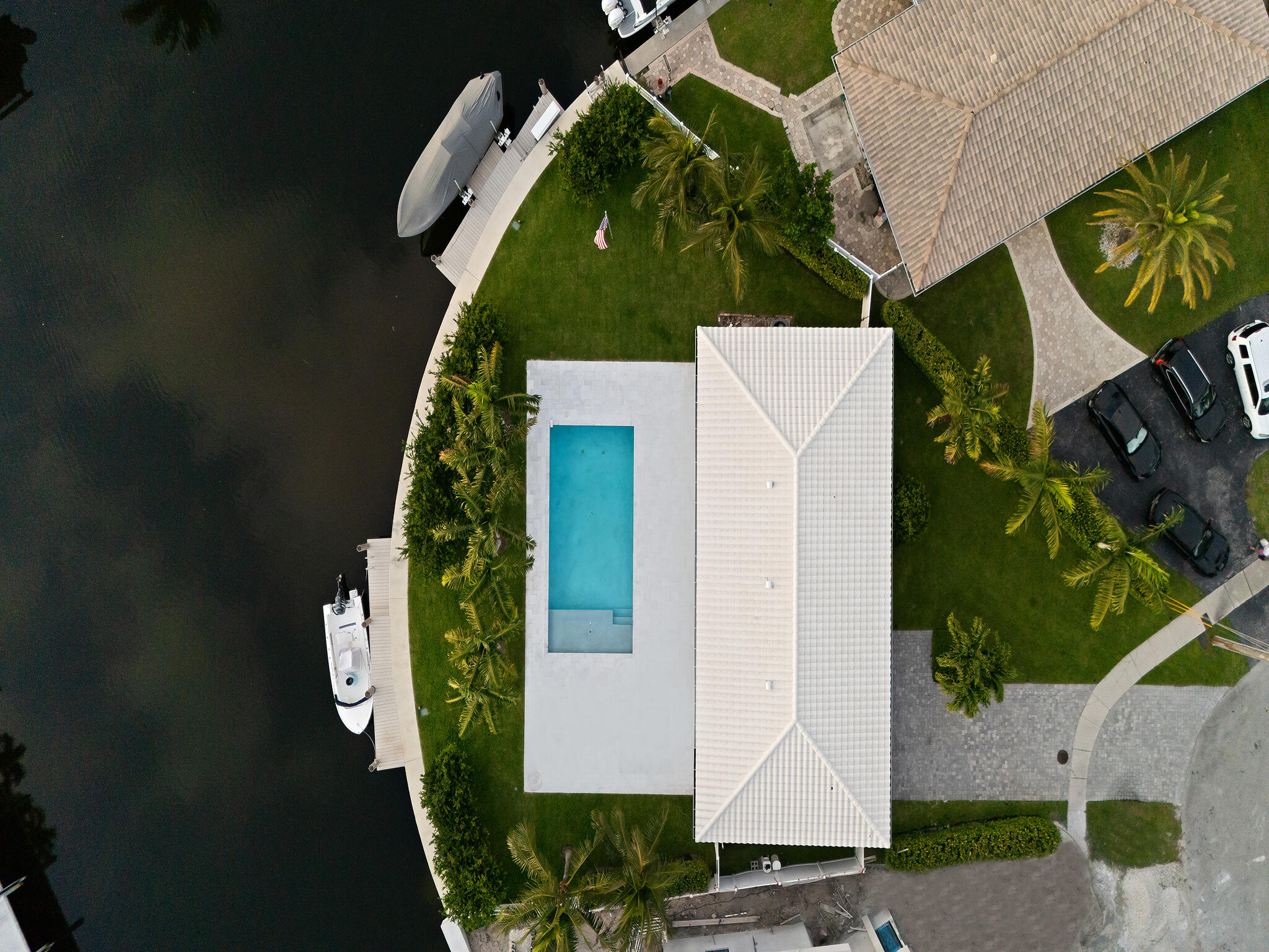2421 NE 50th Lighthouse Point, FL 33064