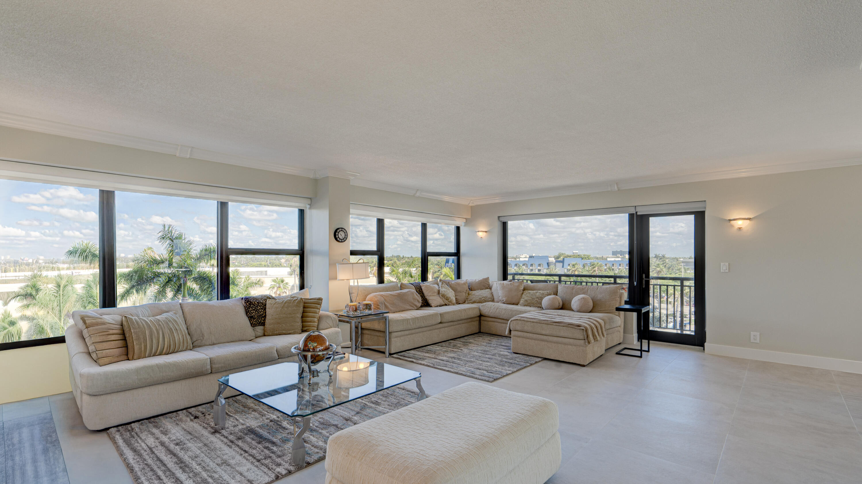 3800 Galt Ocean #515