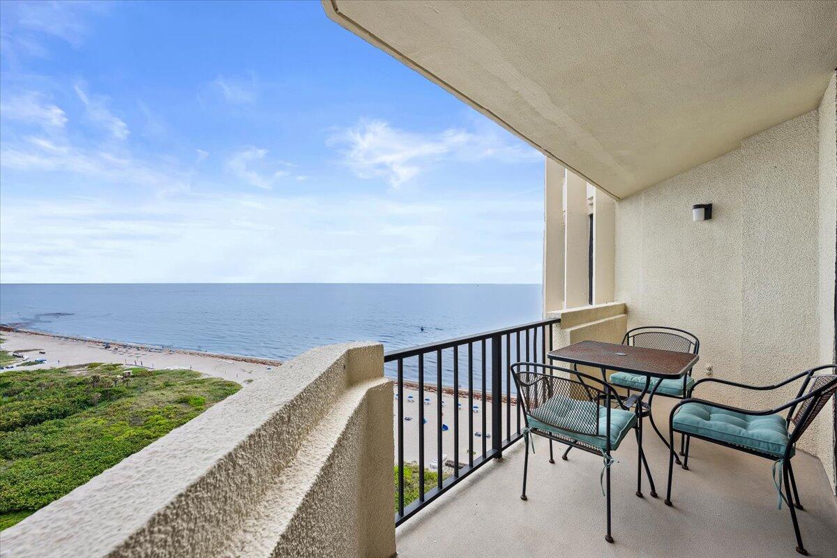 2800 N Ocean #A-18c Riviera Beach, FL 33404