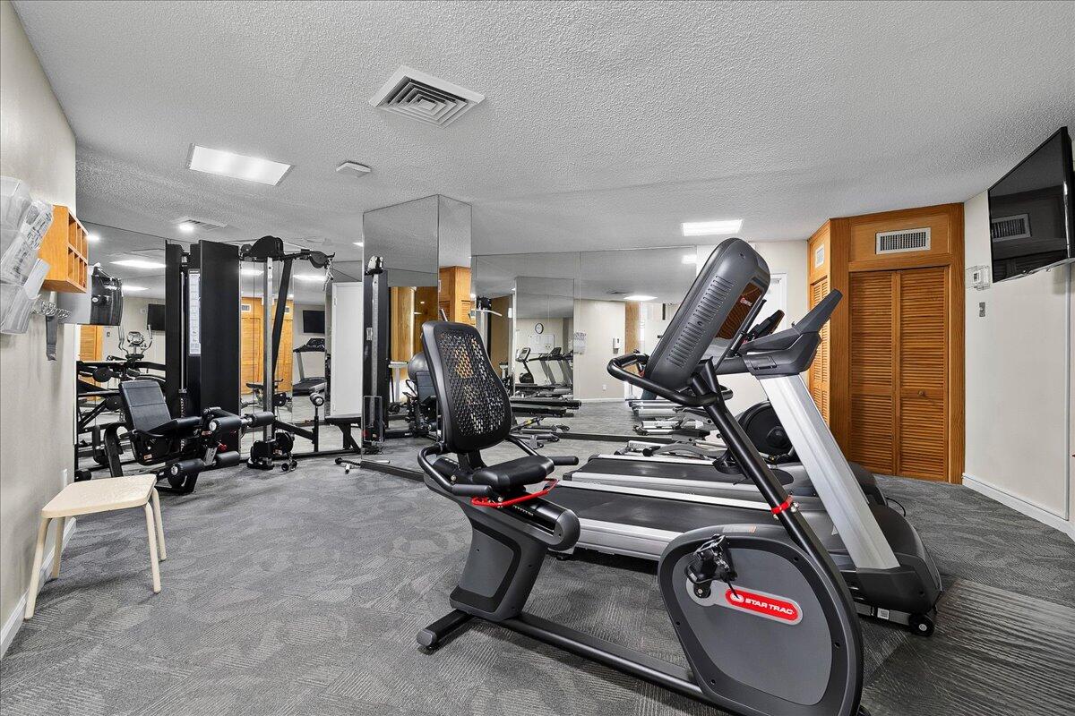 2800 N Ocean #A-18c Riviera Beach, FL 33404