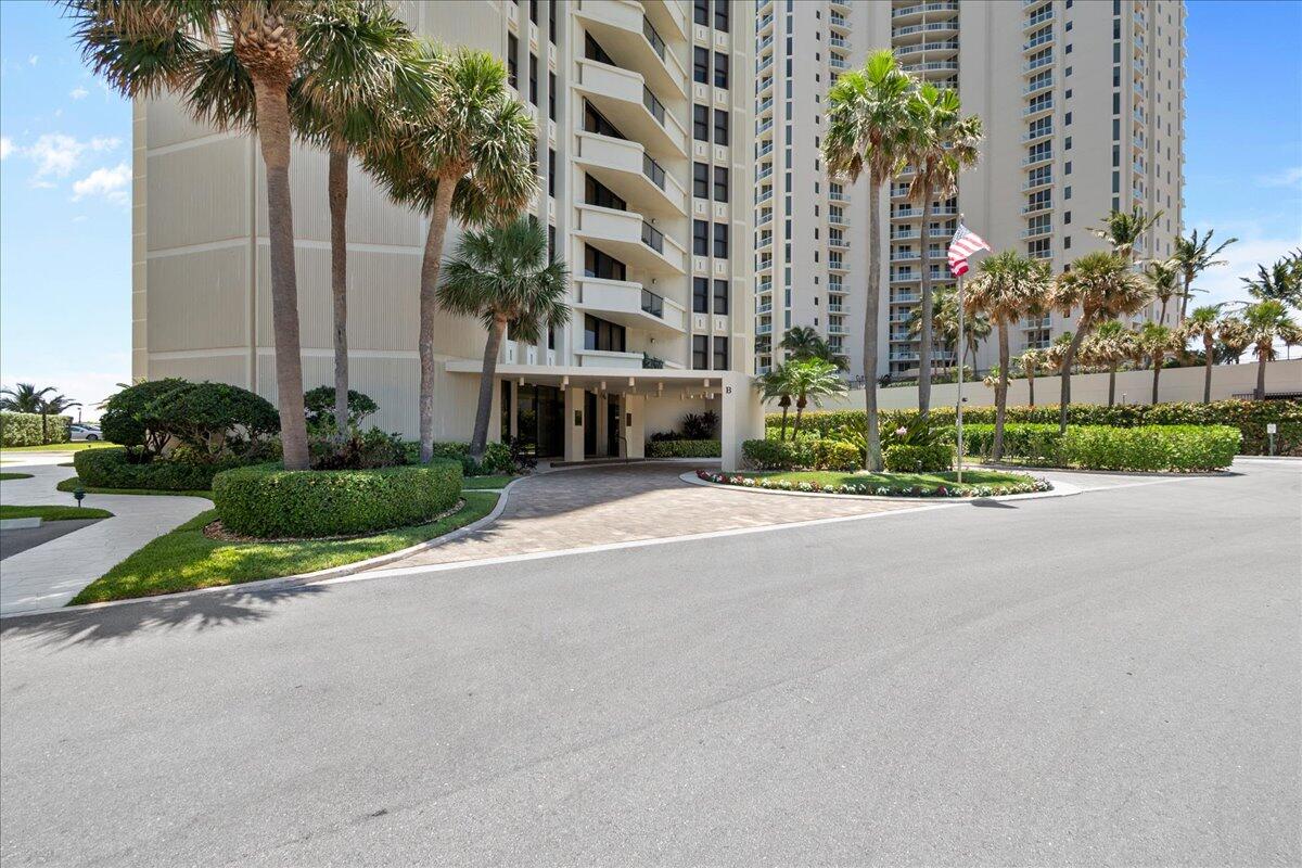 2800 N Ocean #A-18c Riviera Beach, FL 33404