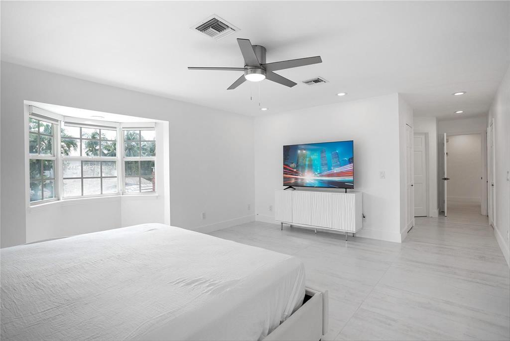 1940 Harbourview Fort Lauderdale, FL 33316