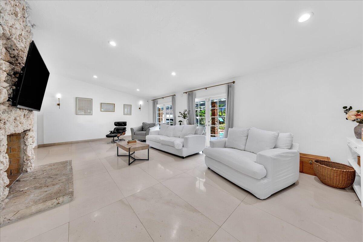 5901 SW 136th Pinecrest, FL 33156