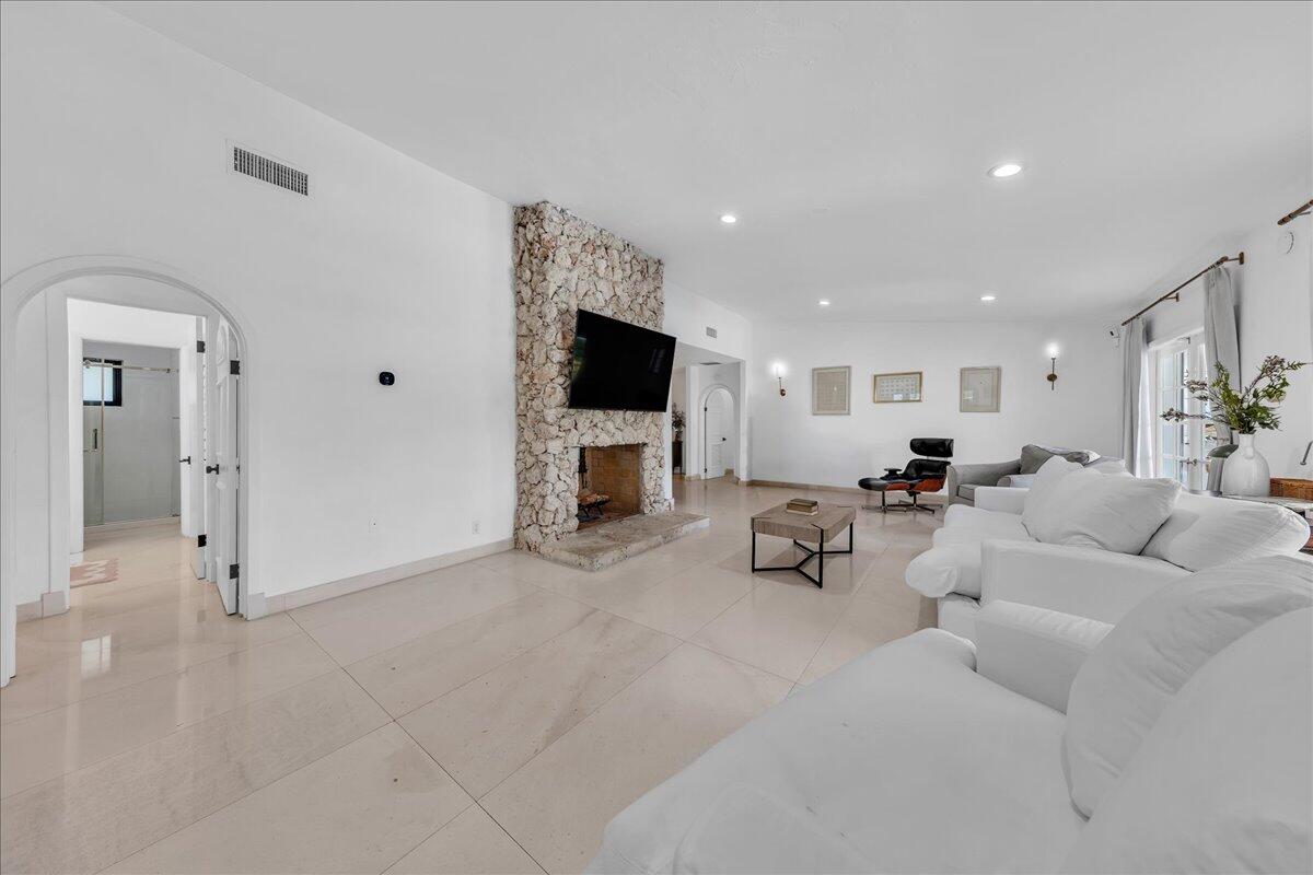 5901 SW 136th Pinecrest, FL 33156