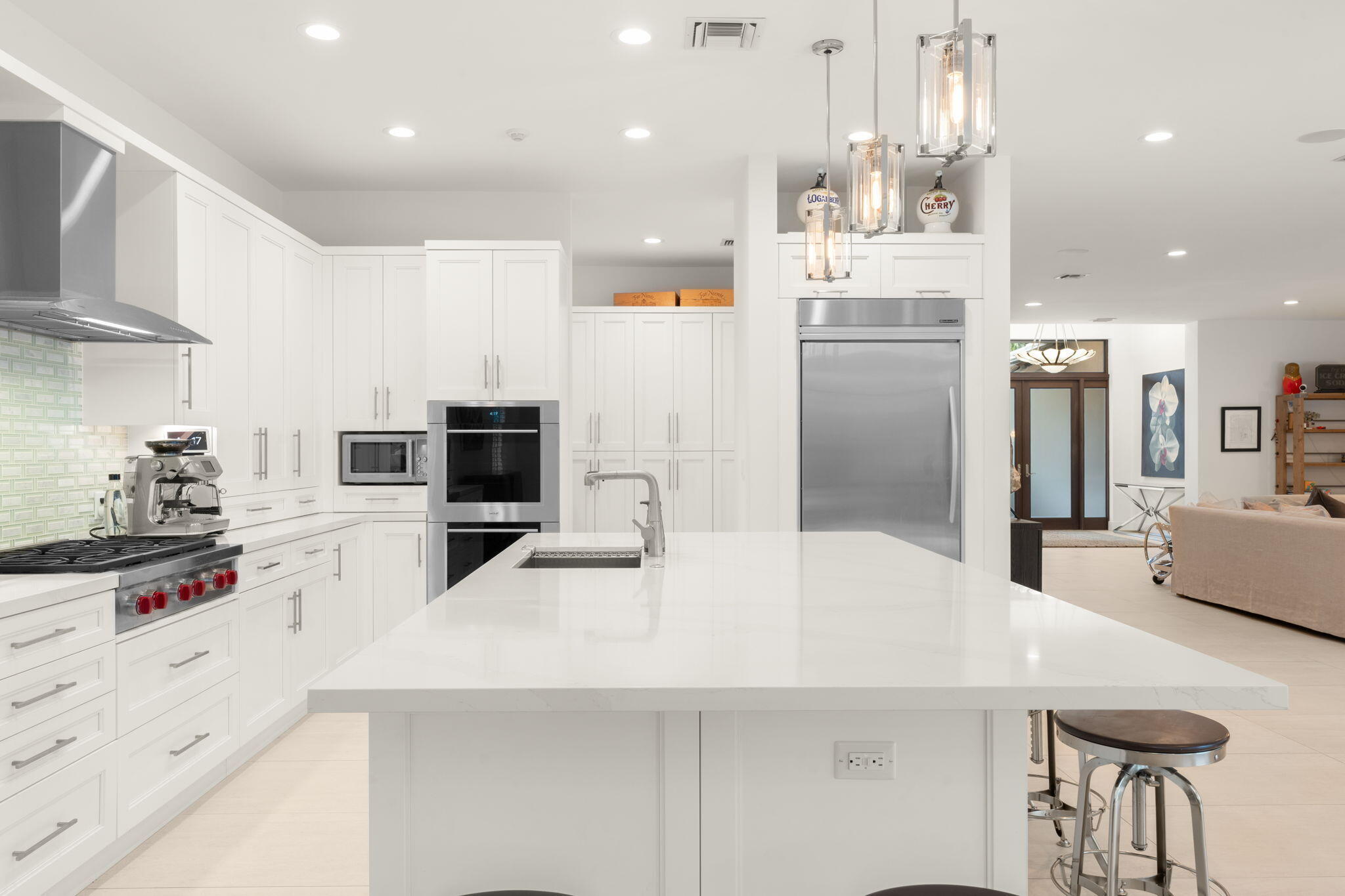 2517 NE 13th Fort Lauderdale, FL 33304