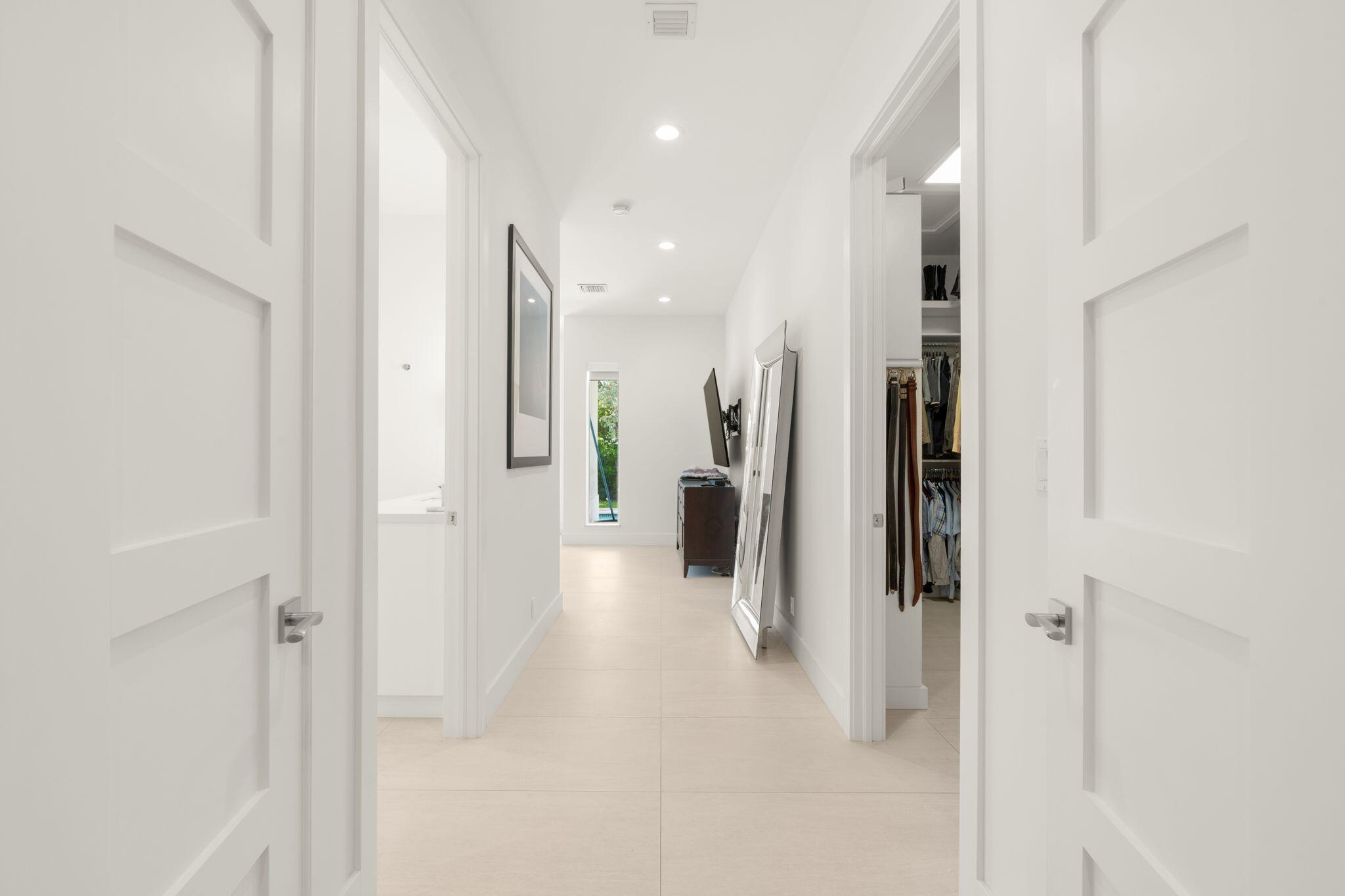 2517 NE 13th Fort Lauderdale, FL 33304