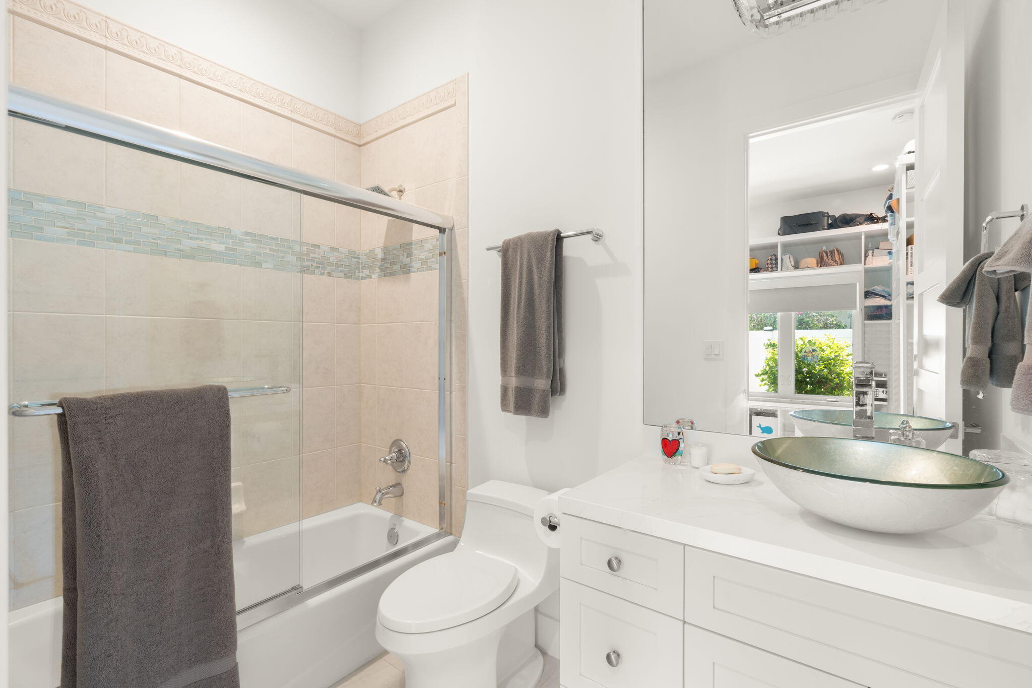 2517 NE 13th Fort Lauderdale, FL 33304