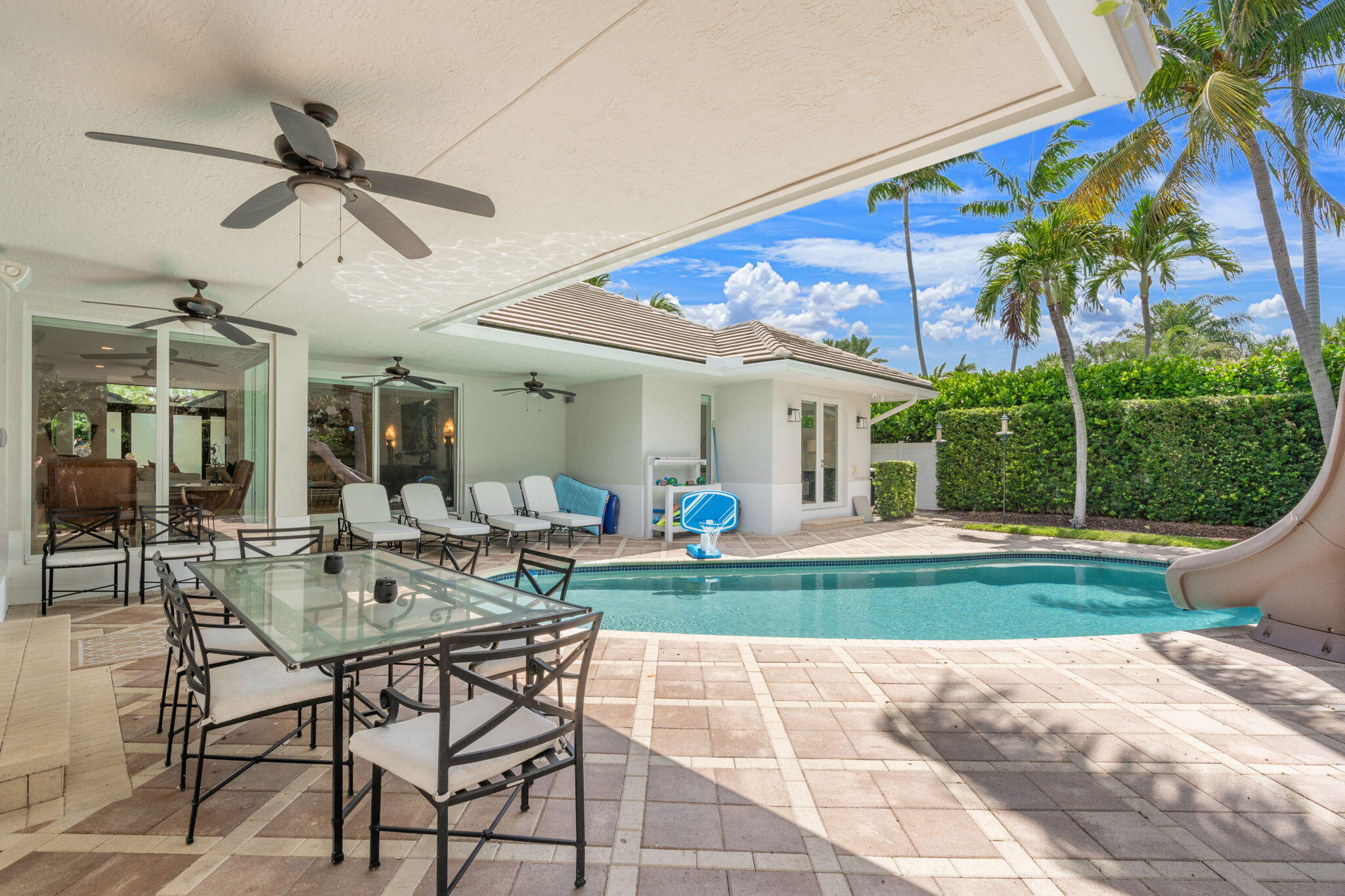 2517 NE 13th Fort Lauderdale, FL 33304