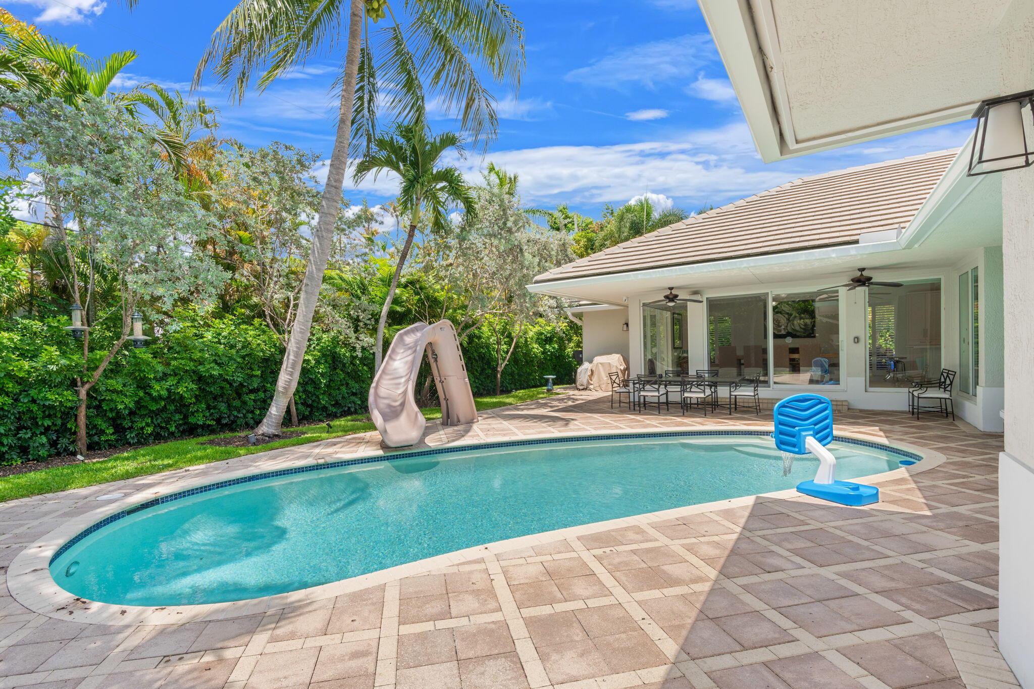 2517 NE 13th Fort Lauderdale, FL 33304