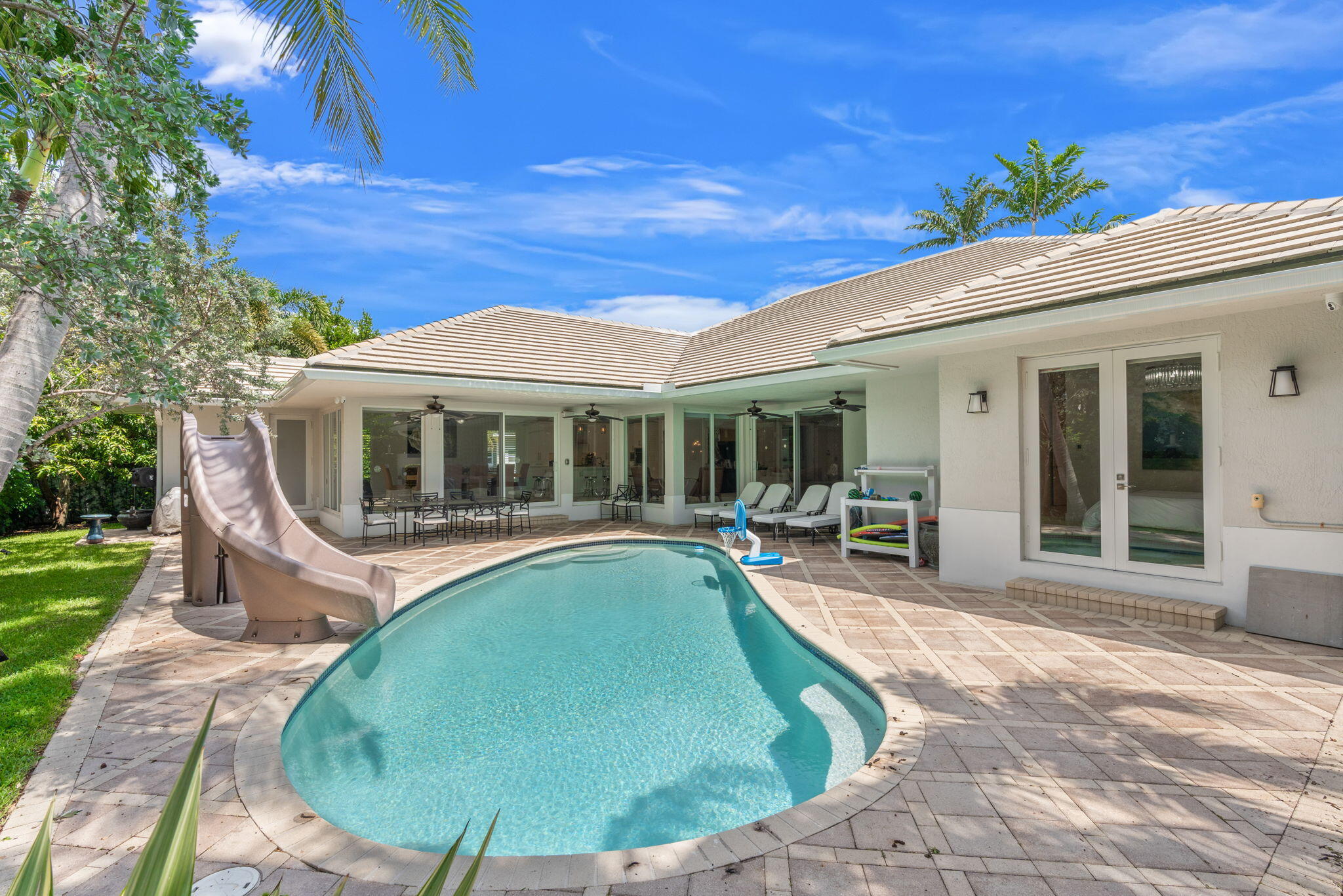 2517 NE 13th Fort Lauderdale, FL 33304