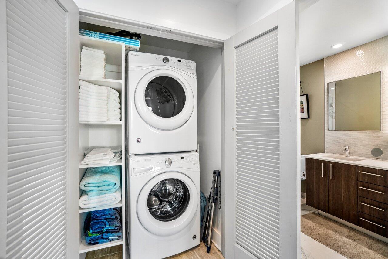 236 SE Fifth #303 Delray Beach, FL 33483
