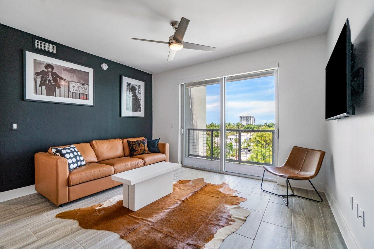236 SE Fifth #303 Delray Beach, FL 33483