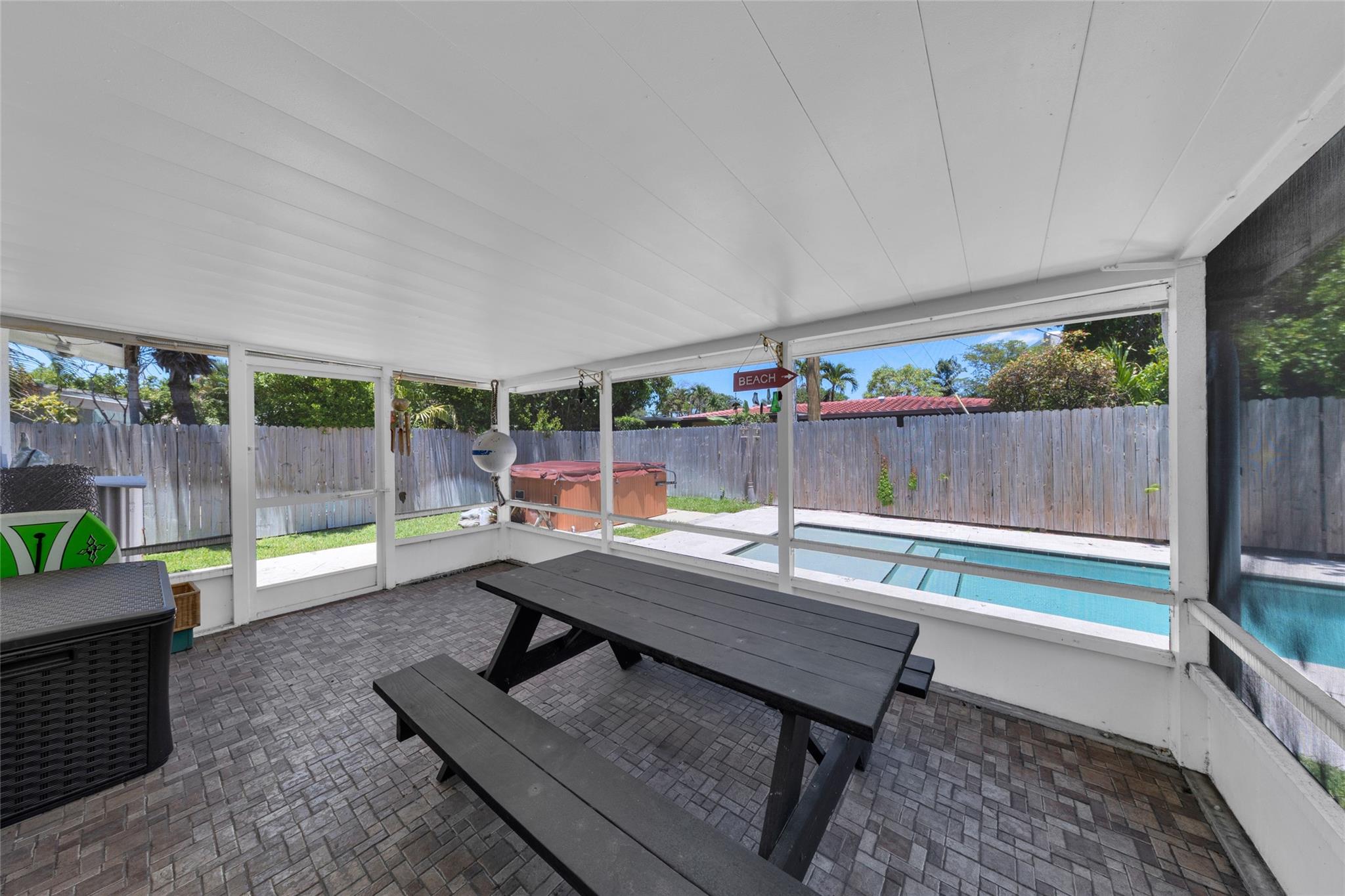 3213 Dover Rd Pompano Beach, FL 33062