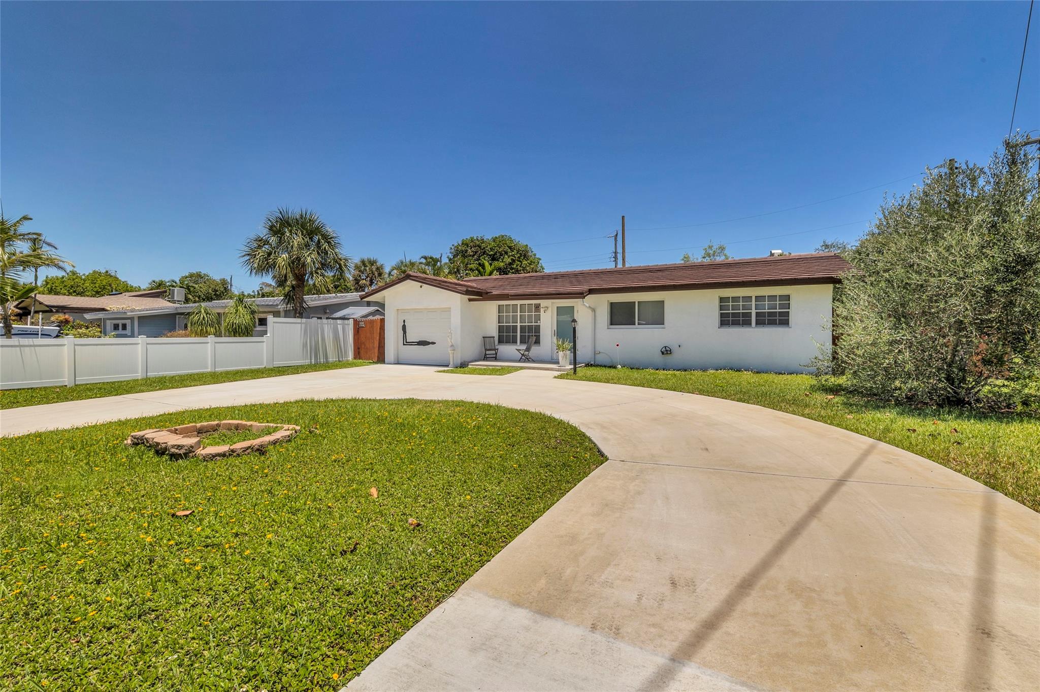 3213 Dover Rd Pompano Beach, FL 33062