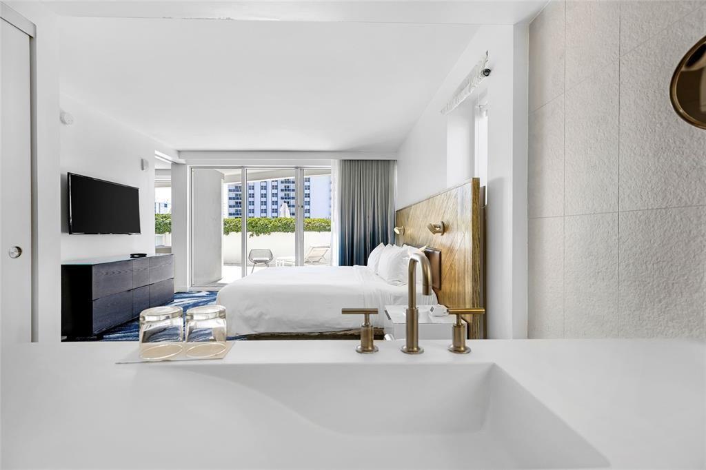 3101 Bayshore Dr #501 Fort Lauderdale, FL 33304