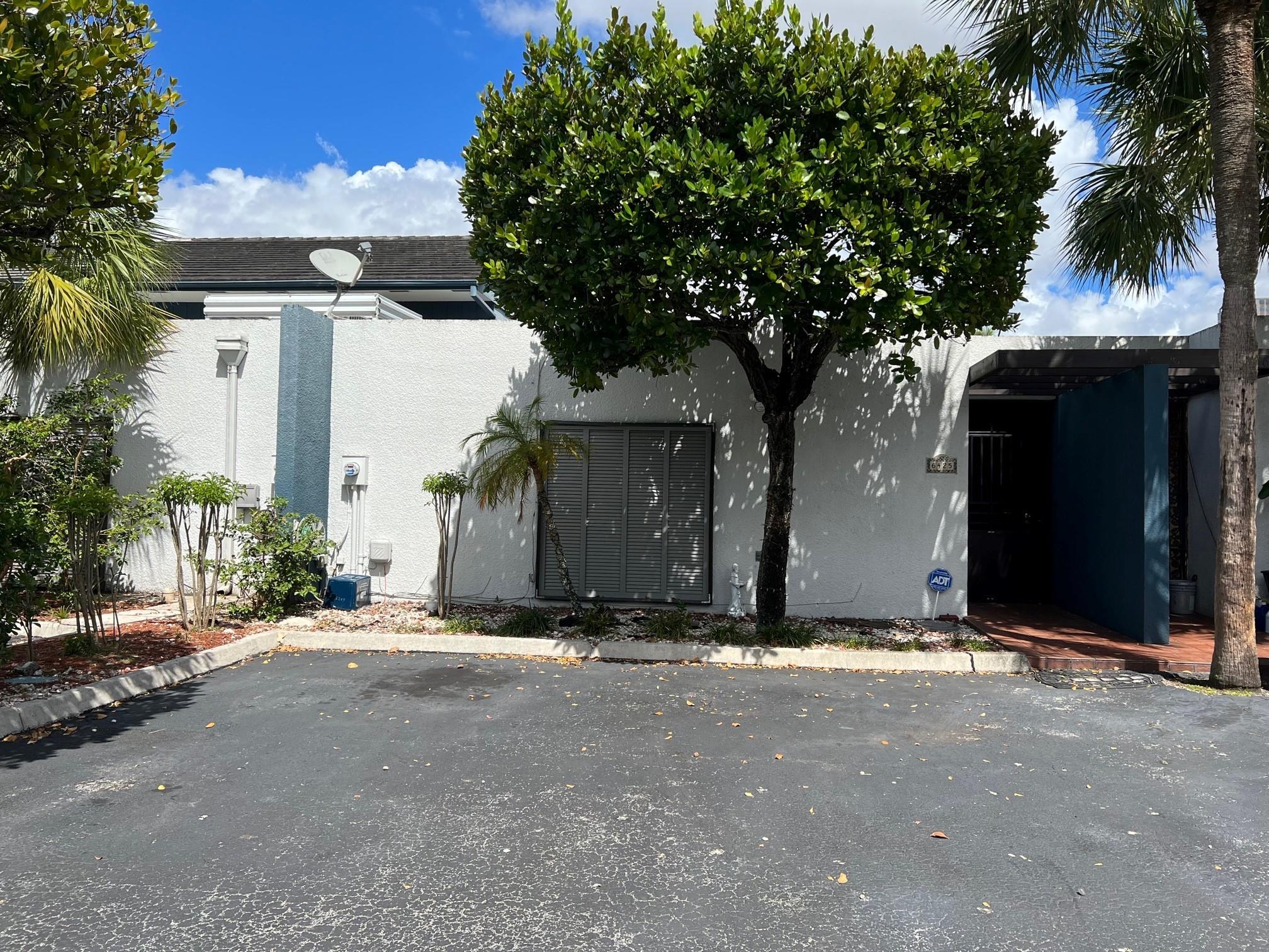 6425 Windmill Gate Rd