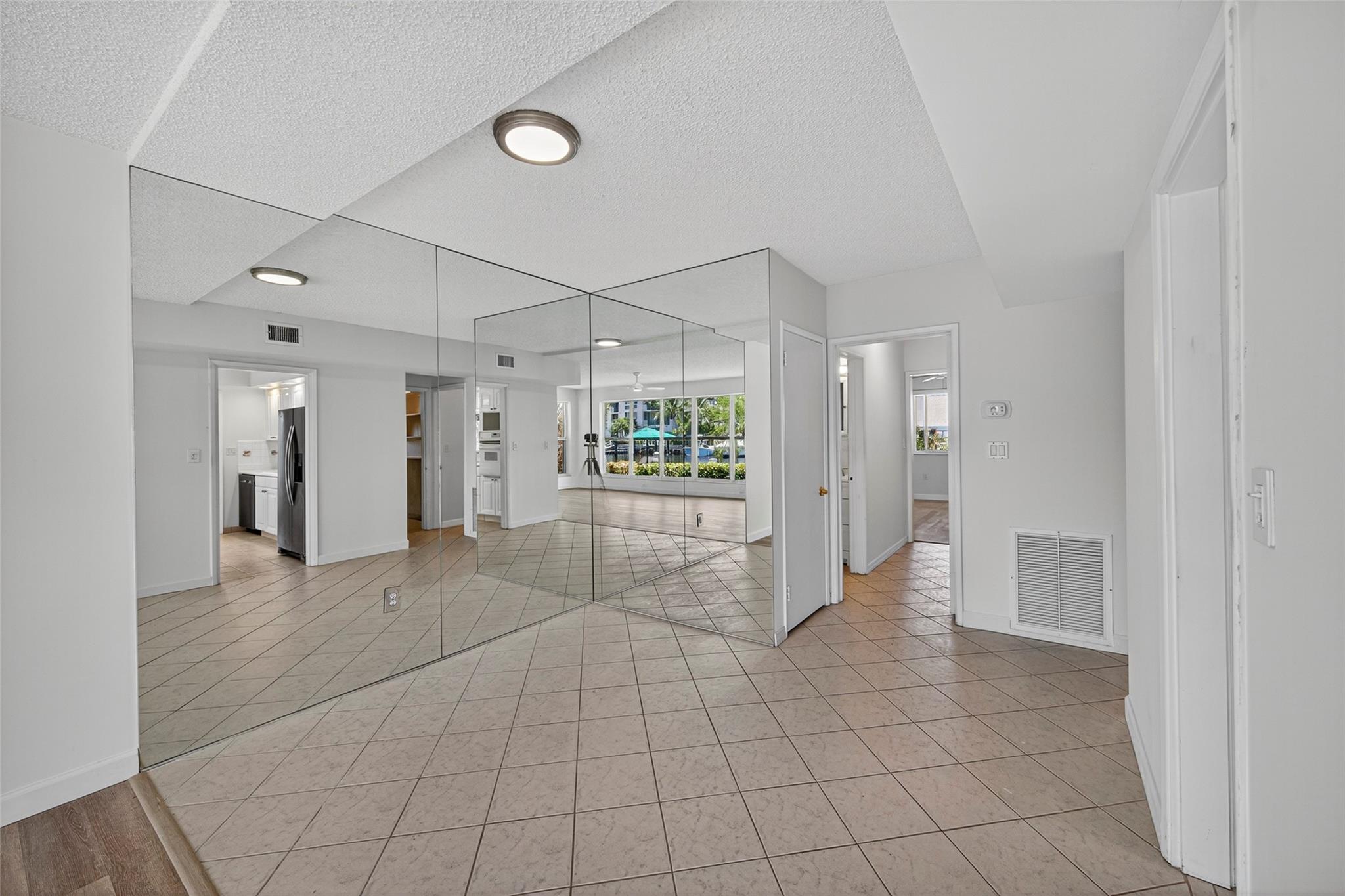 180 Isle Of Venice Dr #99,Fort Lauderdale, FL 33301