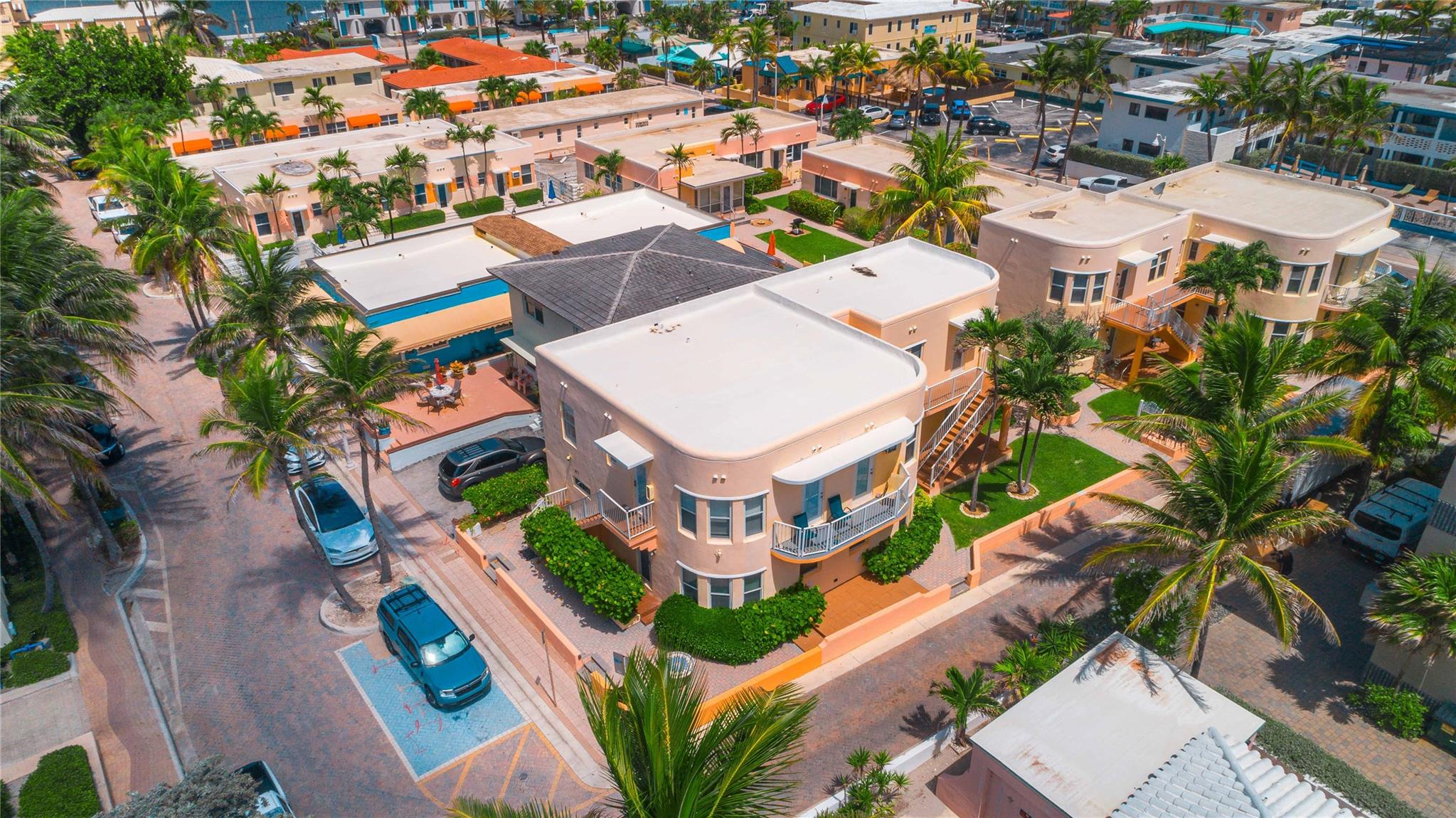 311 Connecticut St #4,Hollywood, FL 33019