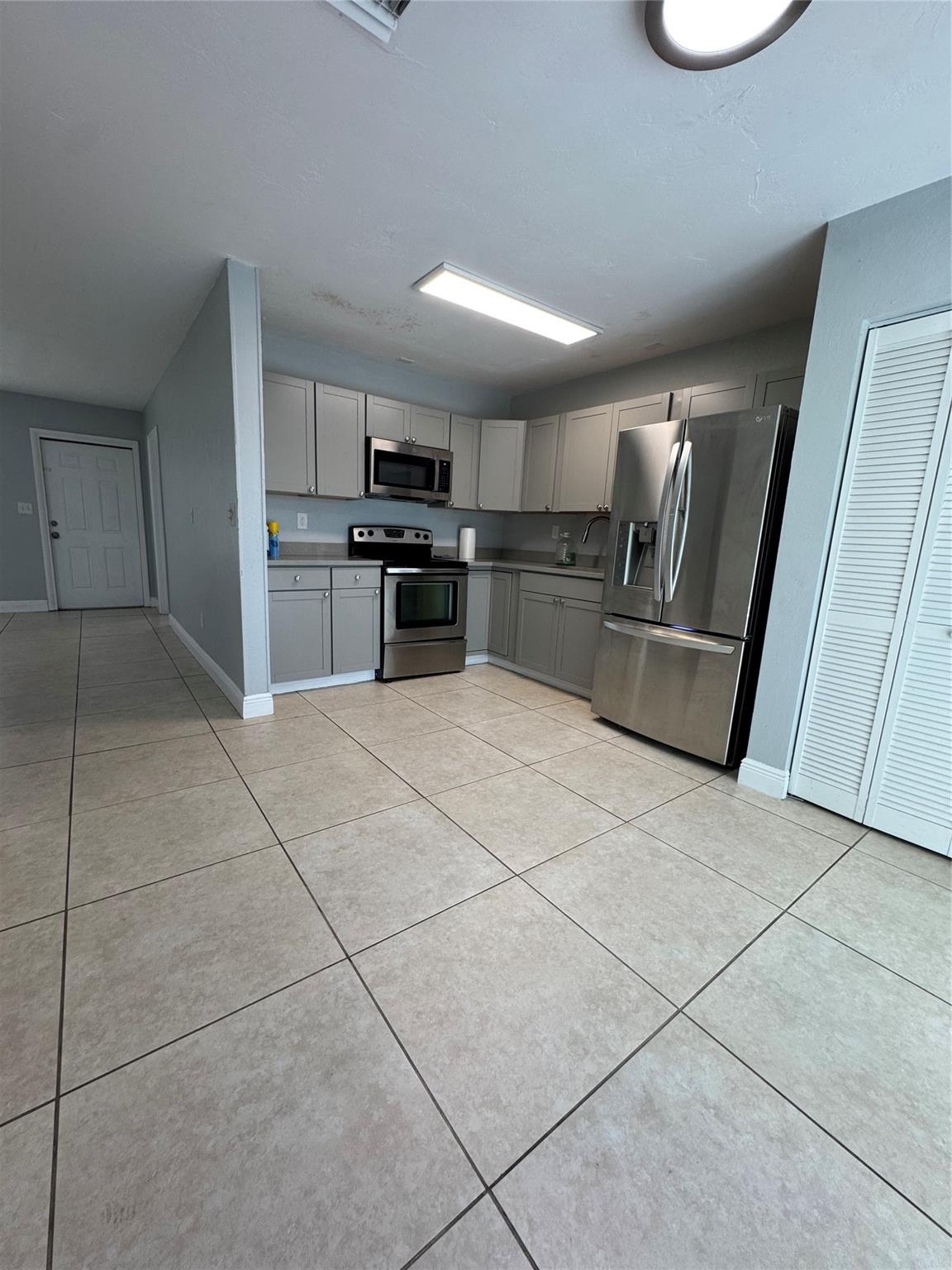 2910 NW 195th St