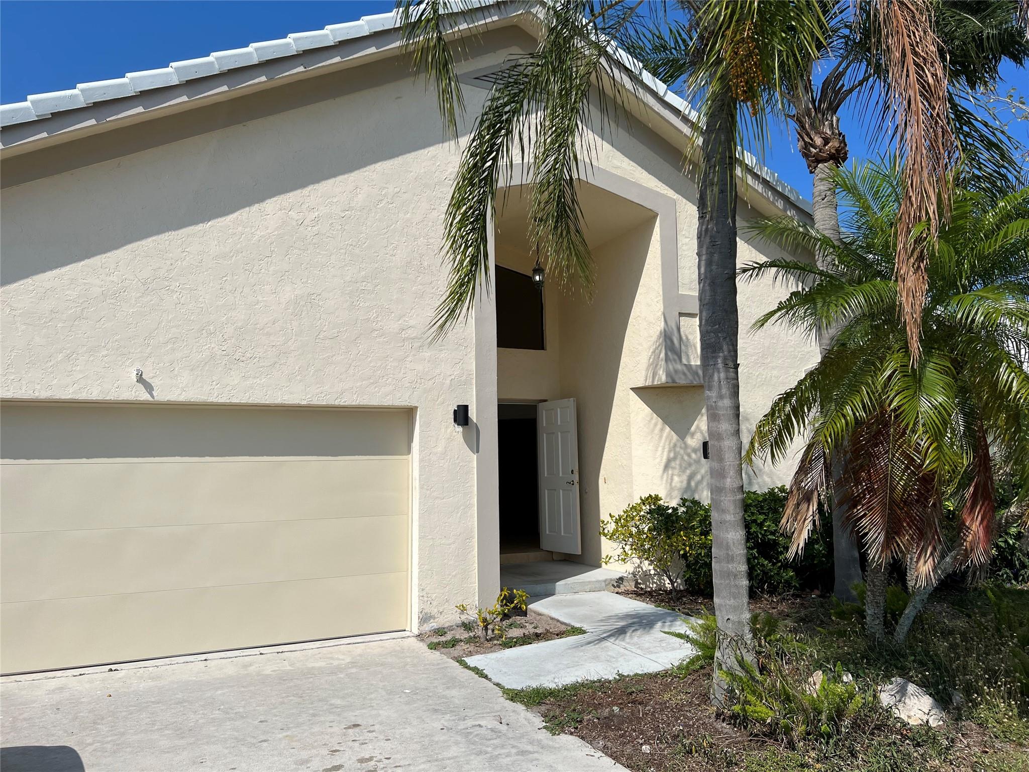 371 Mohawk Ln