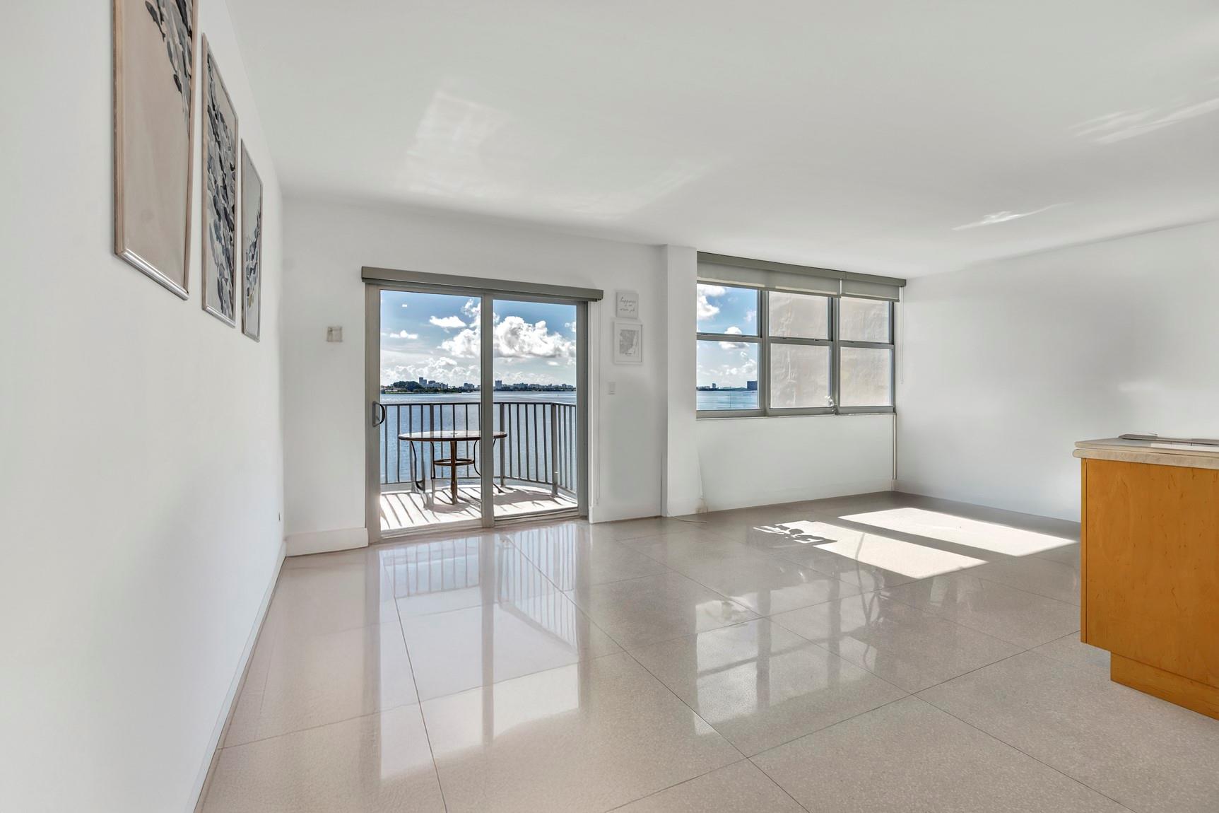 11930 N Bayshore Dr #404 North Miami, FL 33181