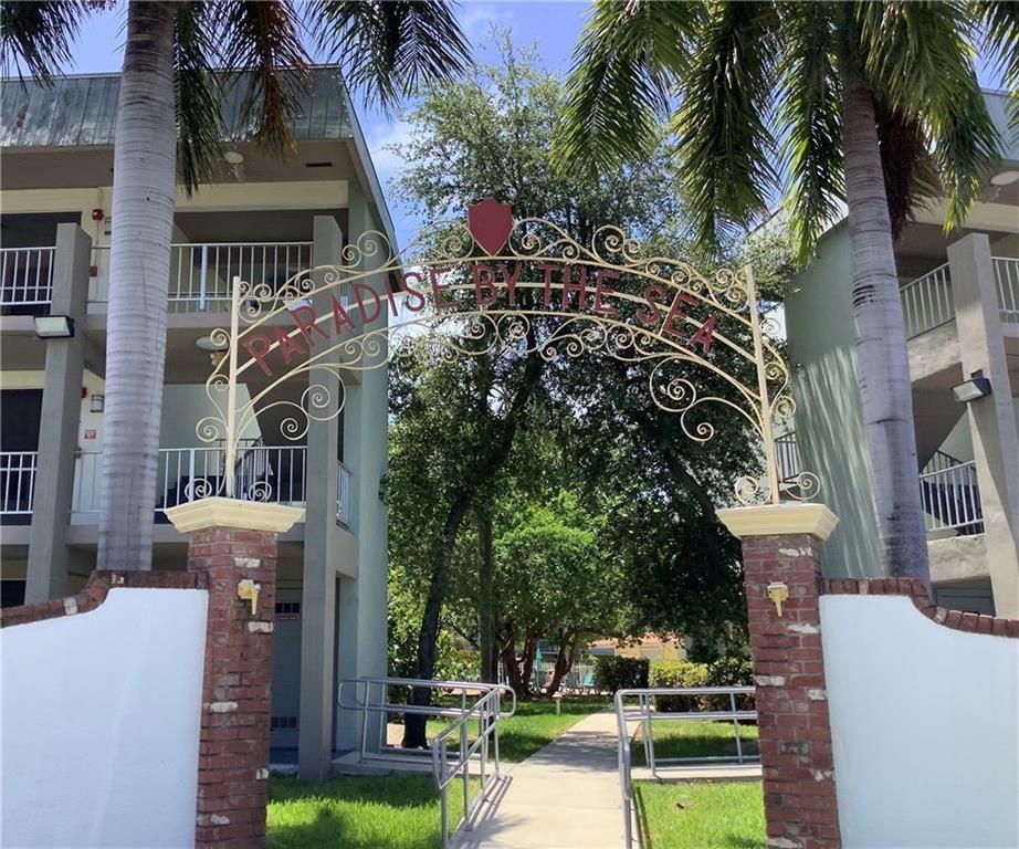 300 Layne Blvd #205