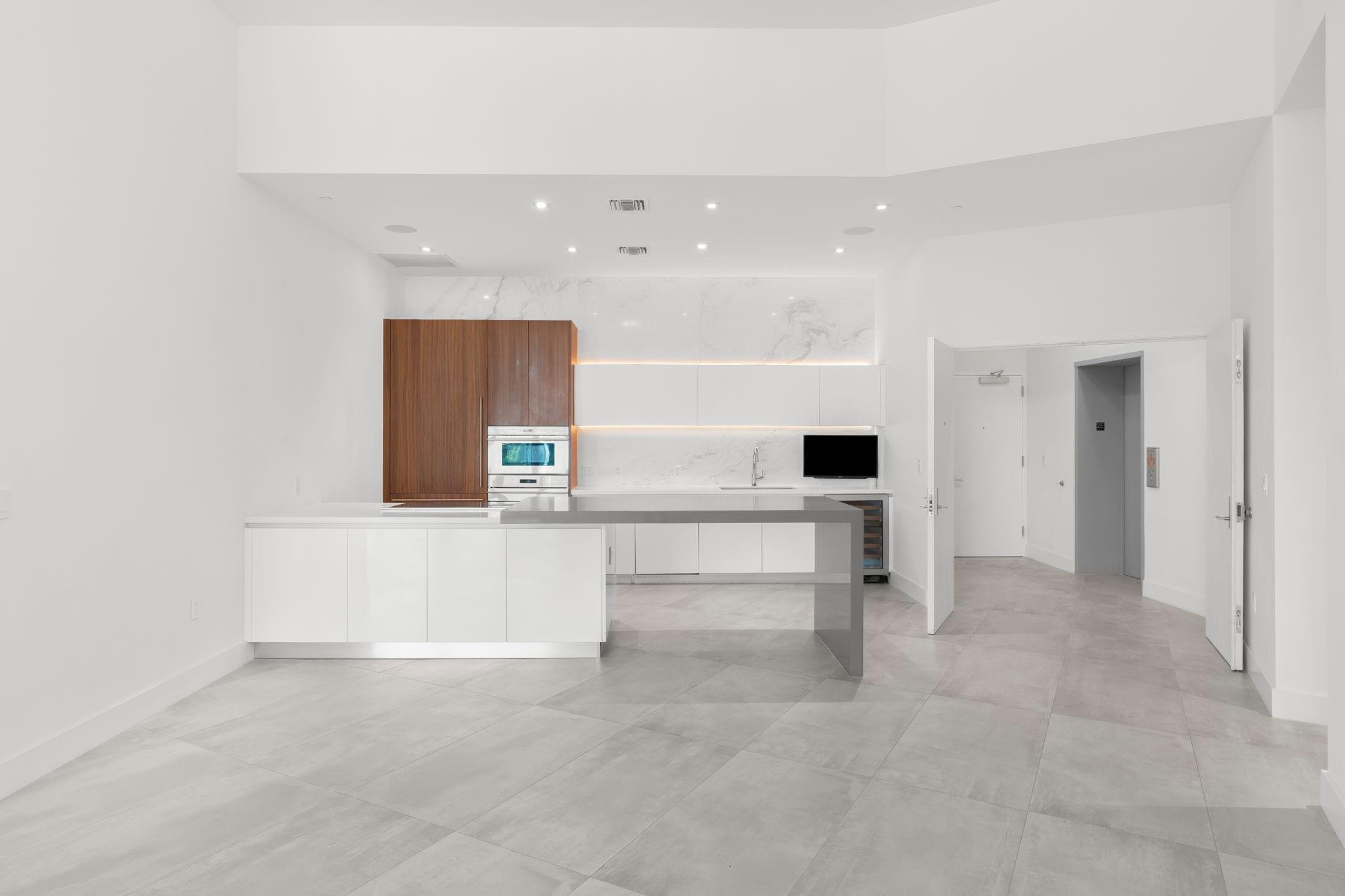 701 N Fort Lauderdale Bch #214 Fort Lauderdale, FL 33304