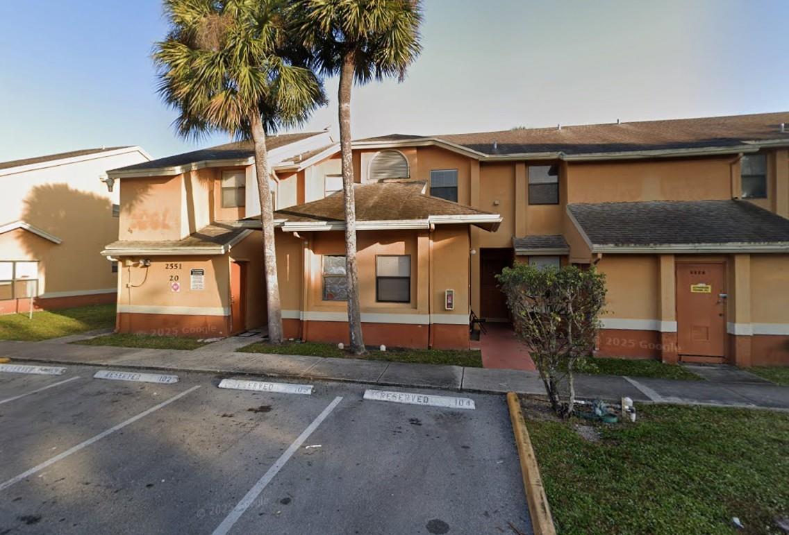 2551 NW 56th Ave #2-20