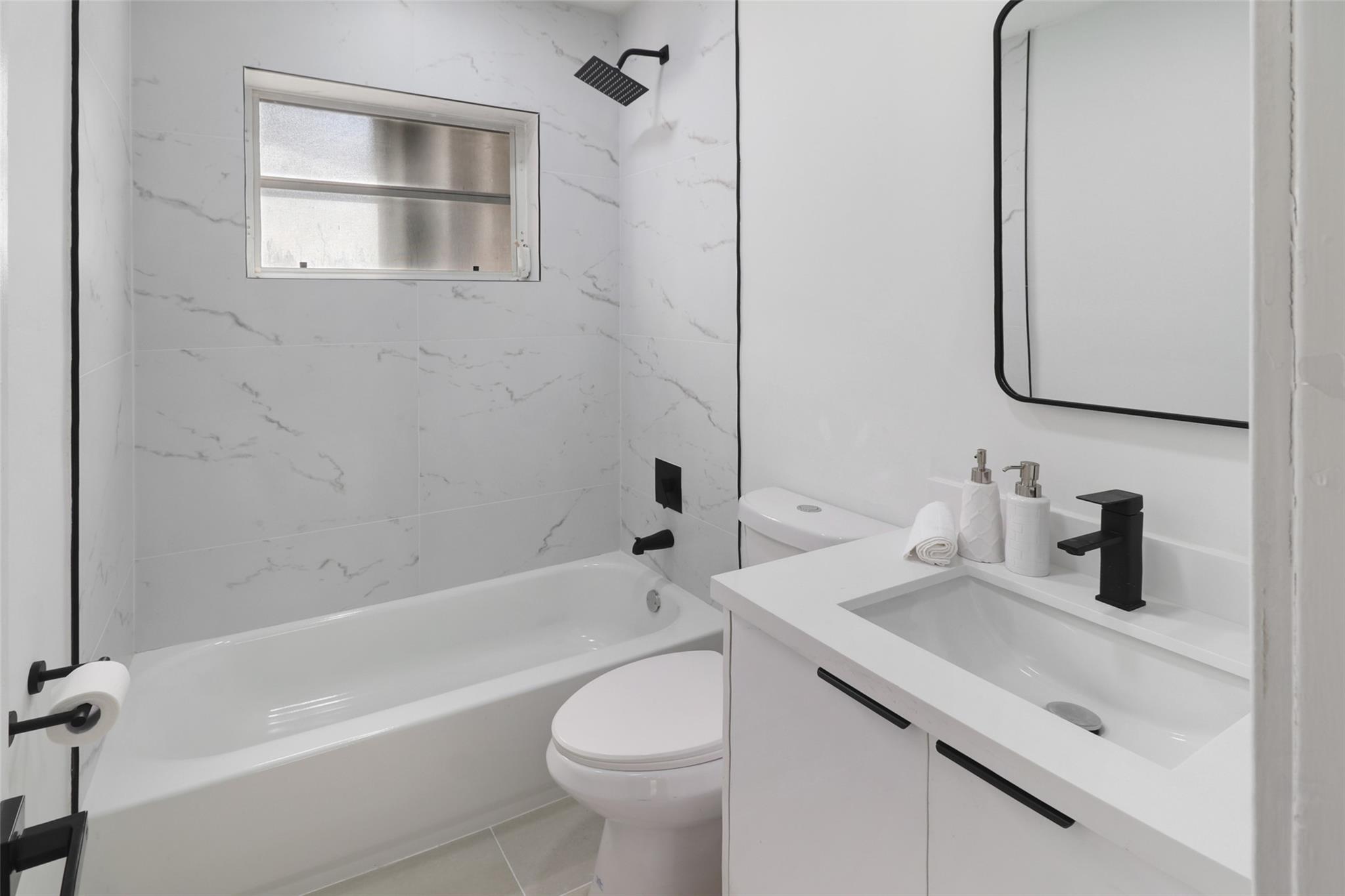 104 SE 10th Ave Pompano Beach, FL 33060