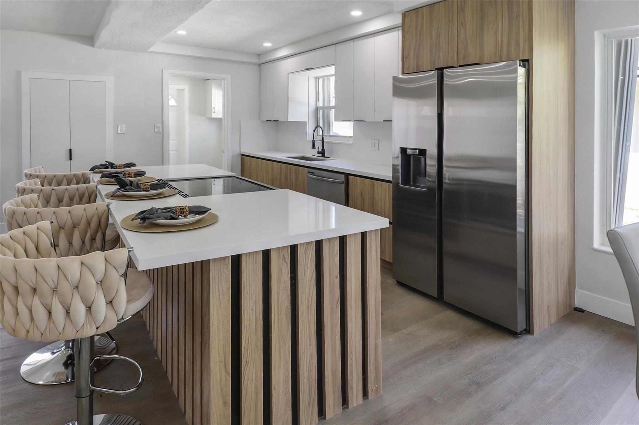 104 SE 10th Ave Pompano Beach, FL 33060