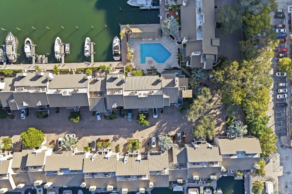 8 Port Side #8A Fort Lauderdale, FL 33316