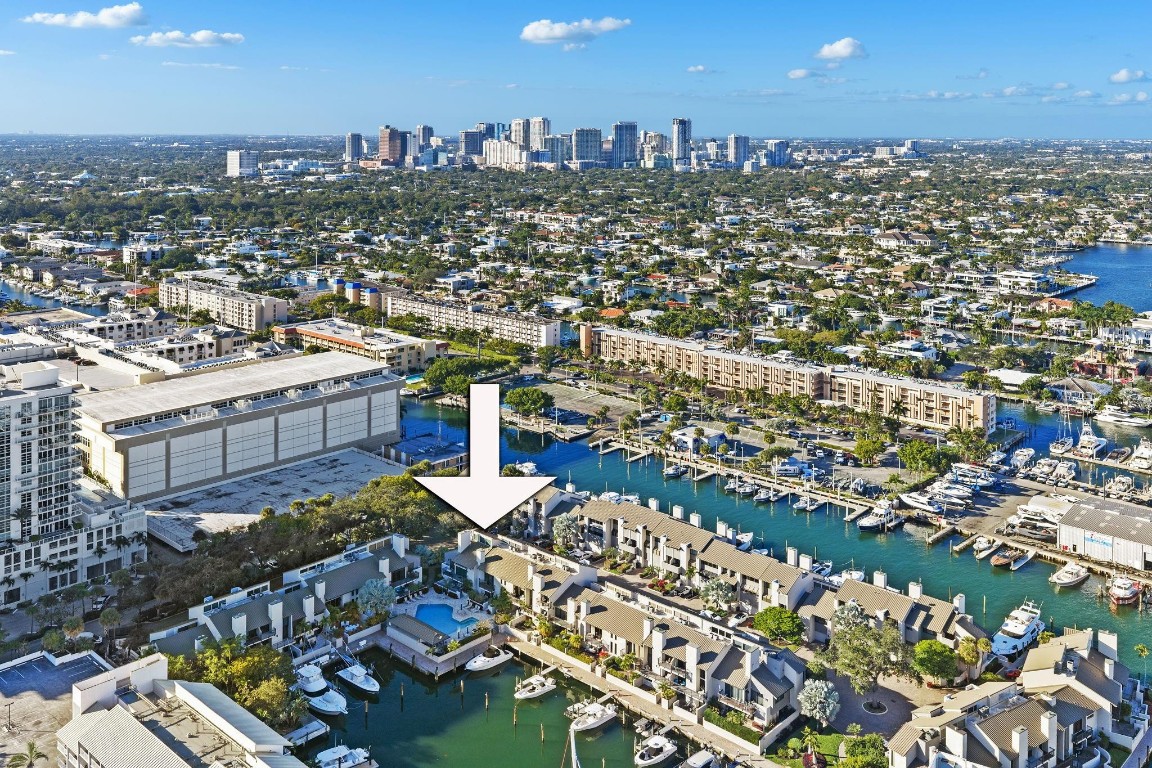 8 Port Side #8A Fort Lauderdale, FL 33316