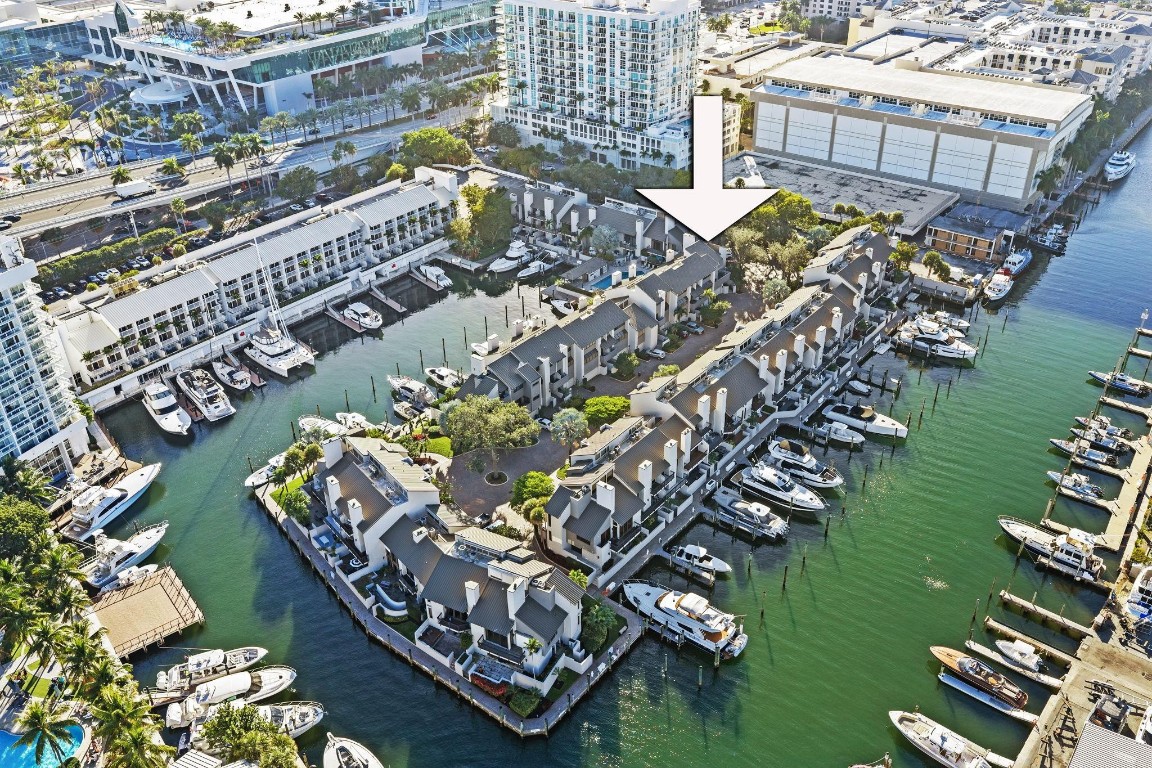 8 Port Side #8A Fort Lauderdale, FL 33316