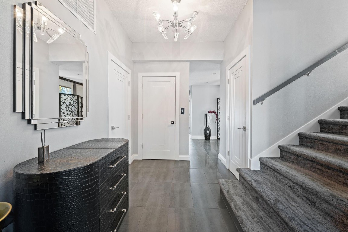 8 Port Side #8A Fort Lauderdale, FL 33316