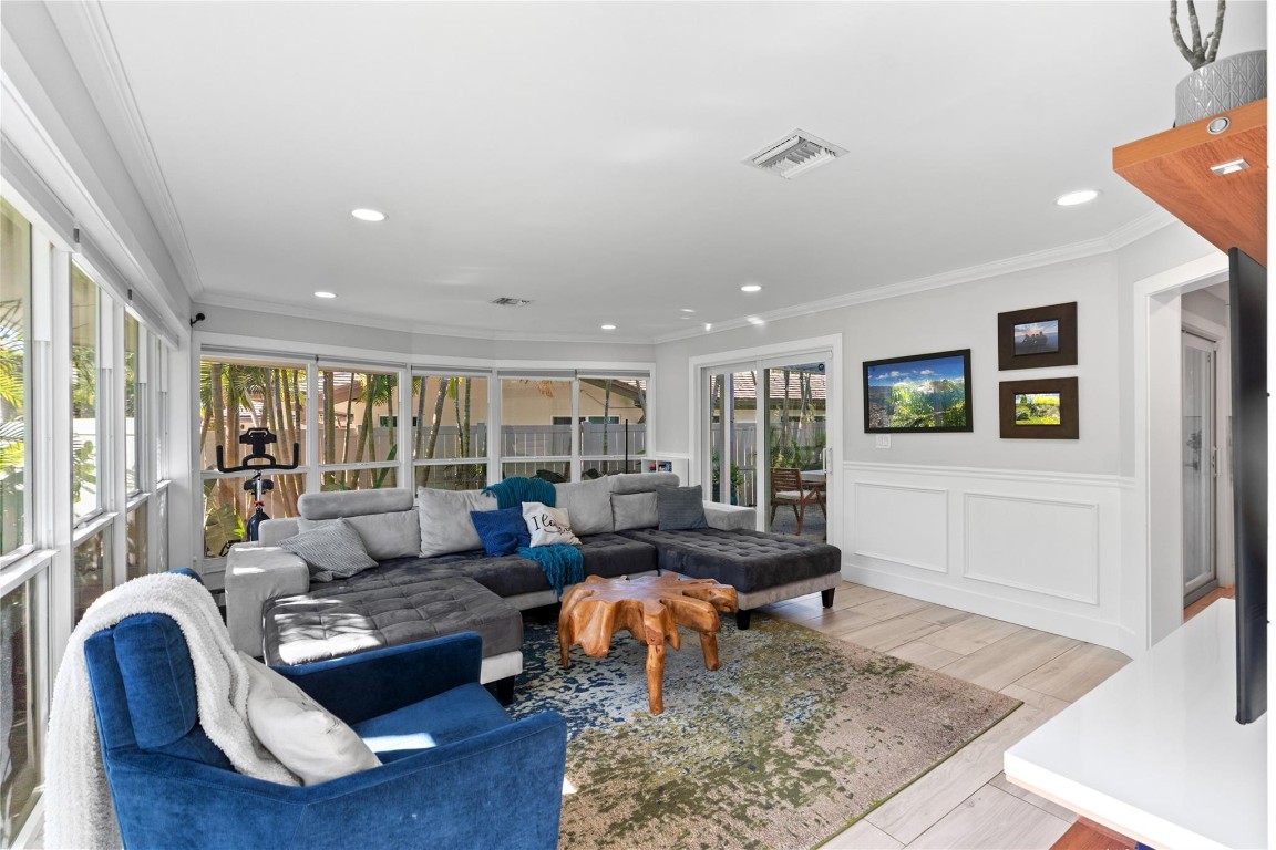 2615 NE 26th Fort Lauderdale, FL 33305