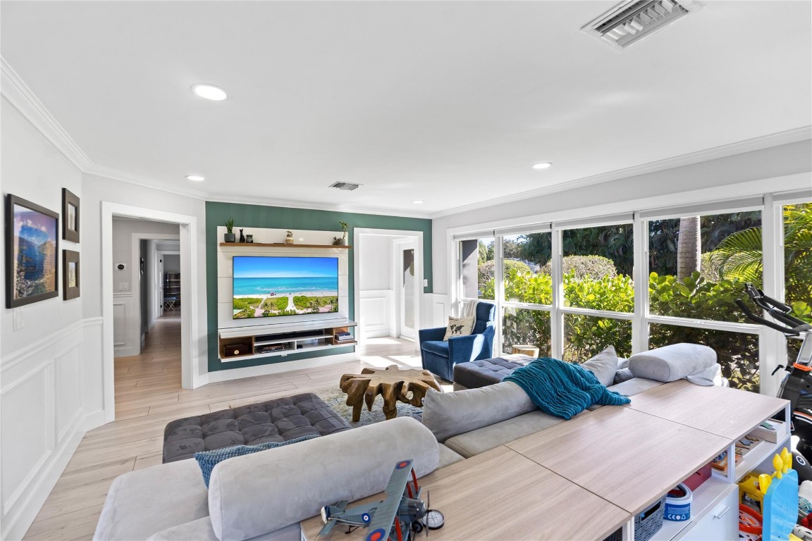 2615 NE 26th Fort Lauderdale, FL 33305