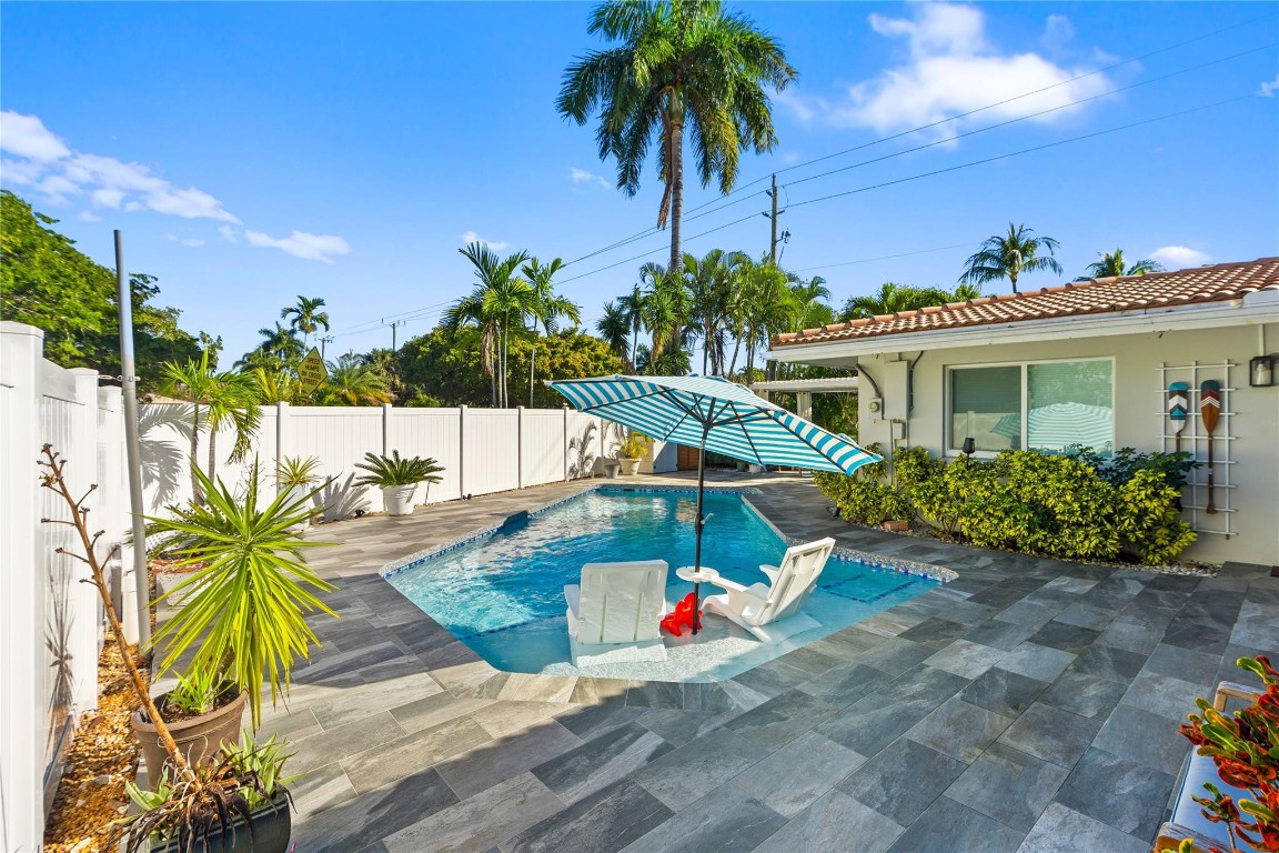 2615 NE 26th Fort Lauderdale, FL 33305