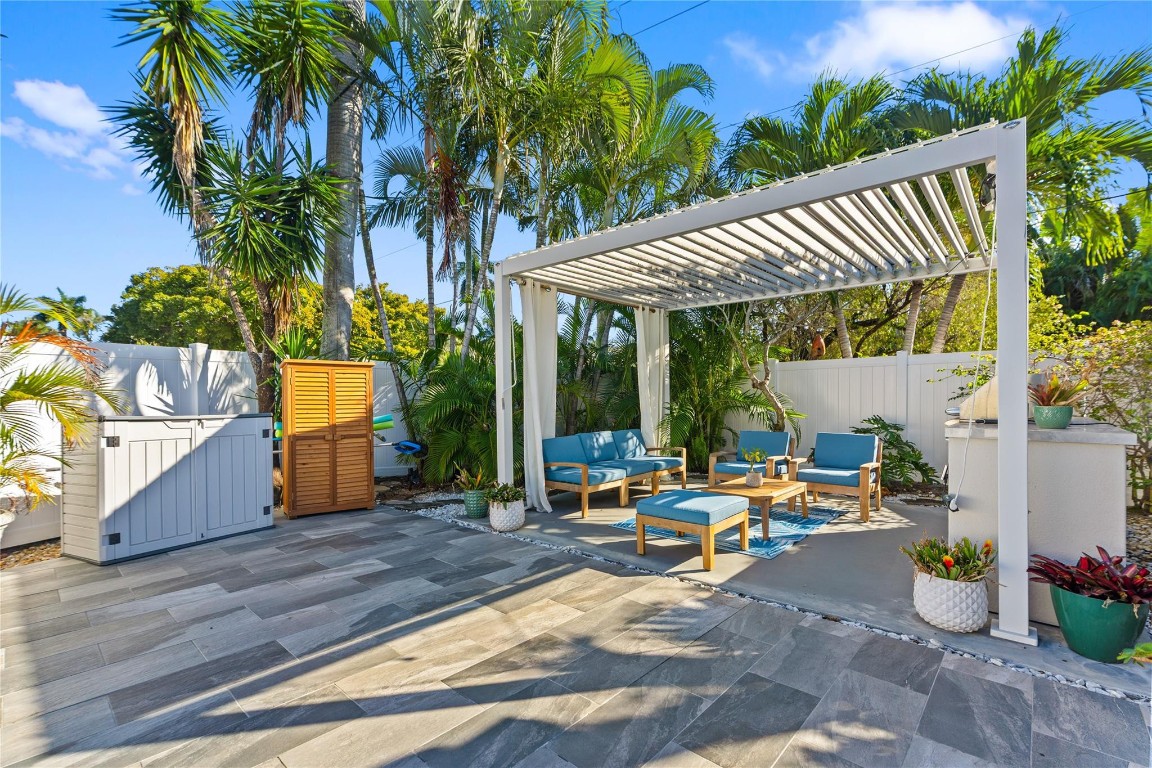 2615 NE 26th Fort Lauderdale, FL 33305