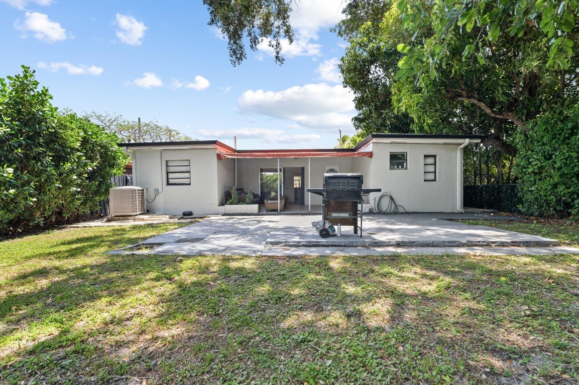 6375 SW 29th Miami, FL 33155