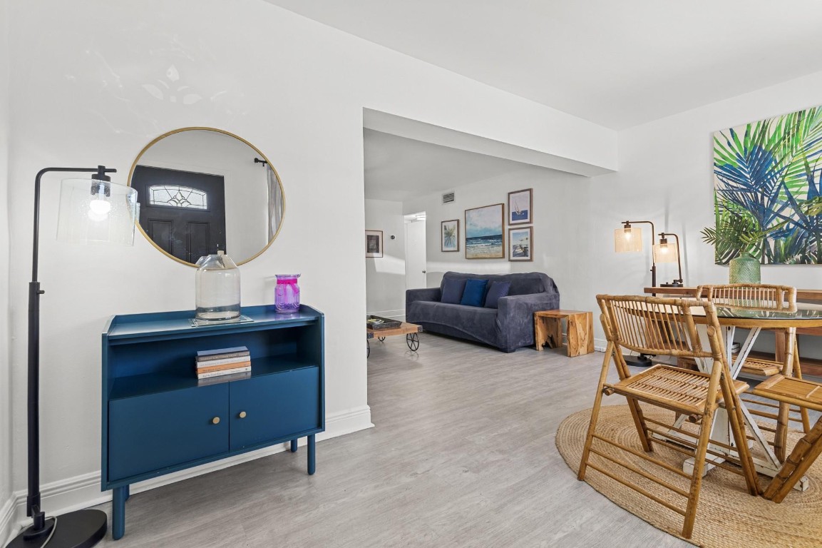 6375 SW 29th Miami, FL 33155