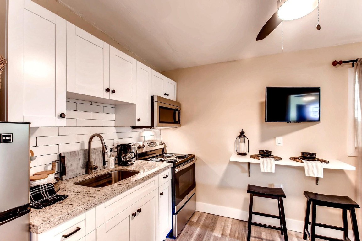 6375 SW 29th Miami, FL 33155