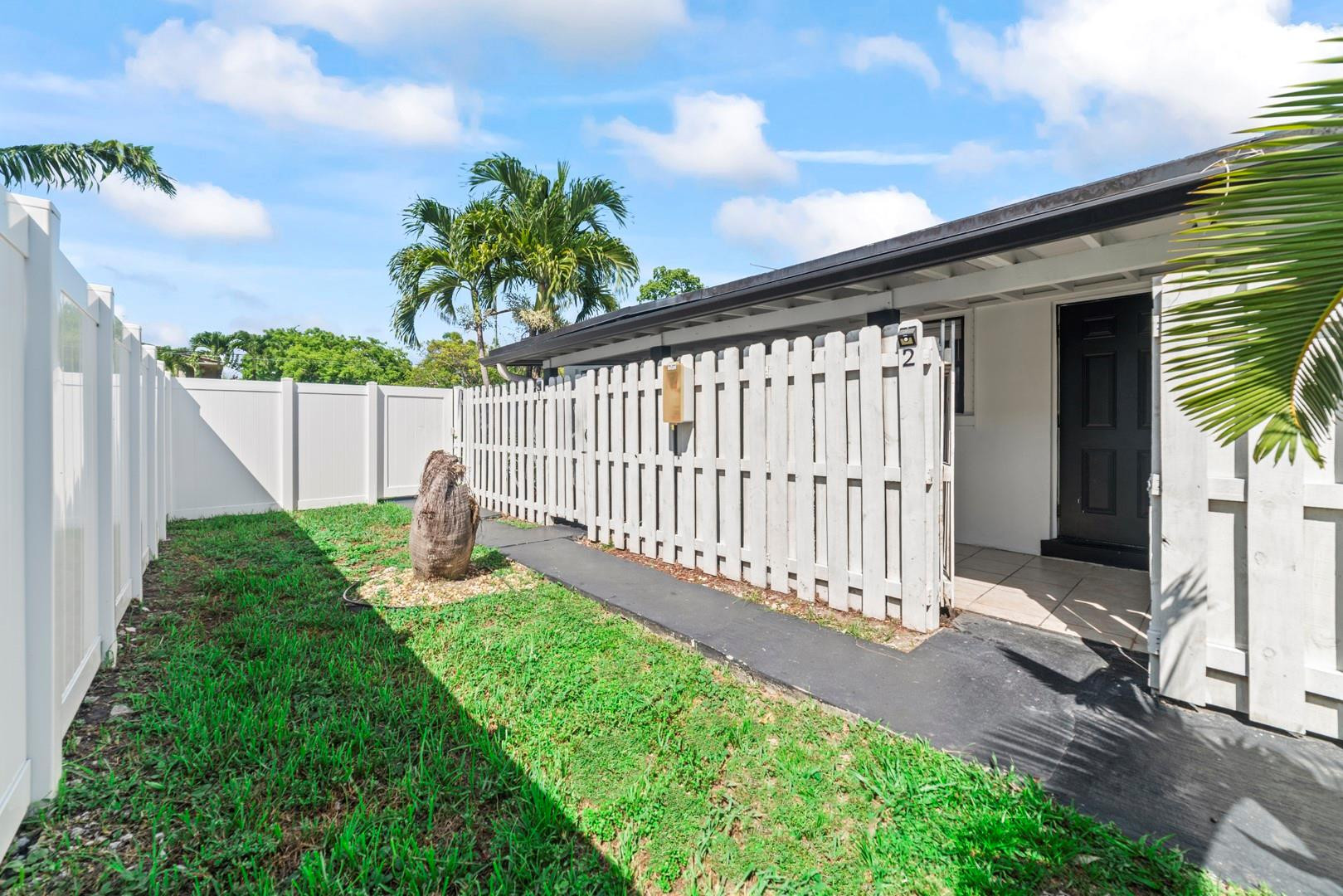 814 NE 14th #2 Fort Lauderdale, FL 33304