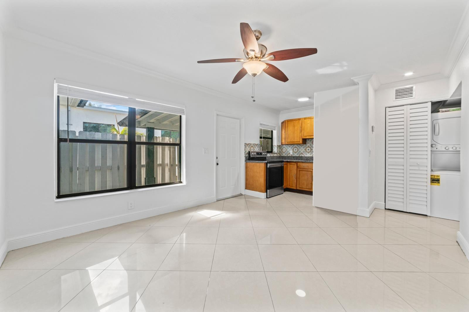 814 NE 14th #2 Fort Lauderdale, FL 33304
