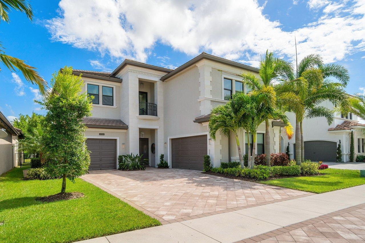 9736 Vitrail Lane