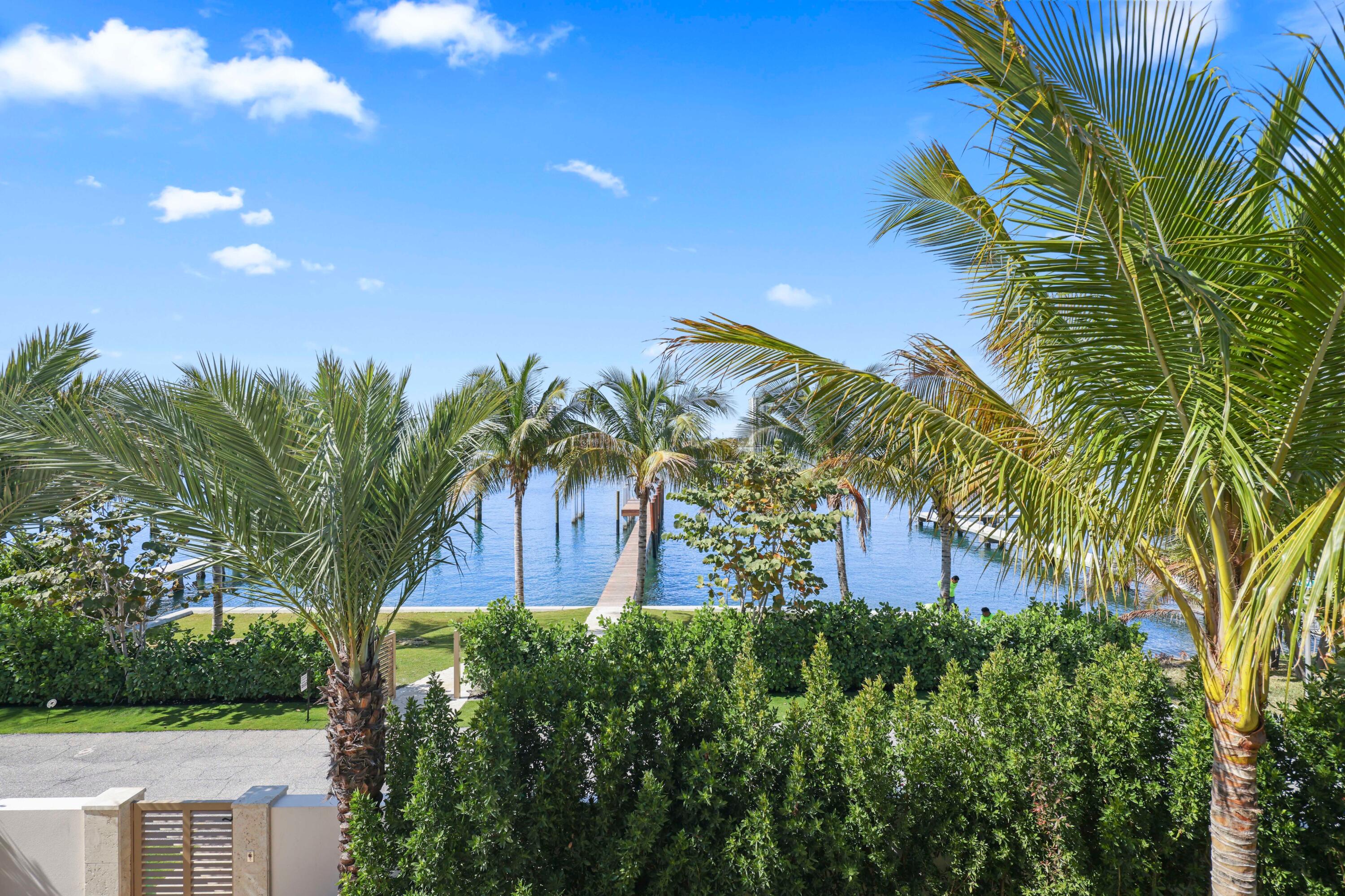 1265 N Lake Palm Beach, FL 33480