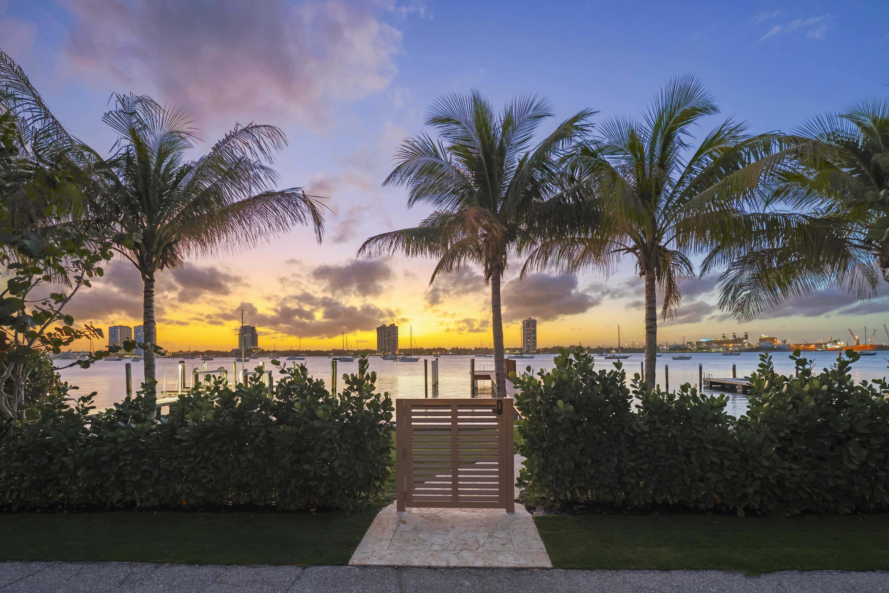 1265 N Lake Palm Beach, FL 33480