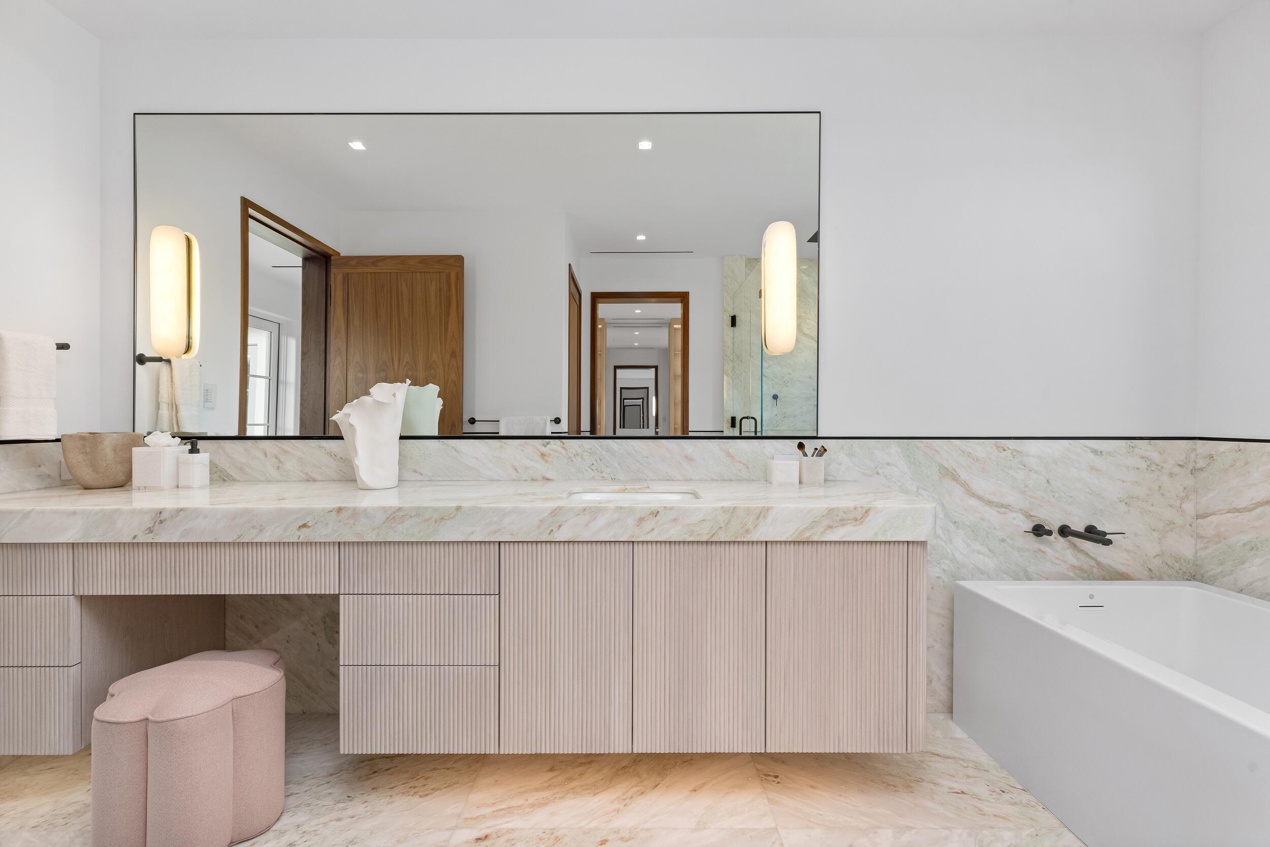 1265 N Lake Palm Beach, FL 33480