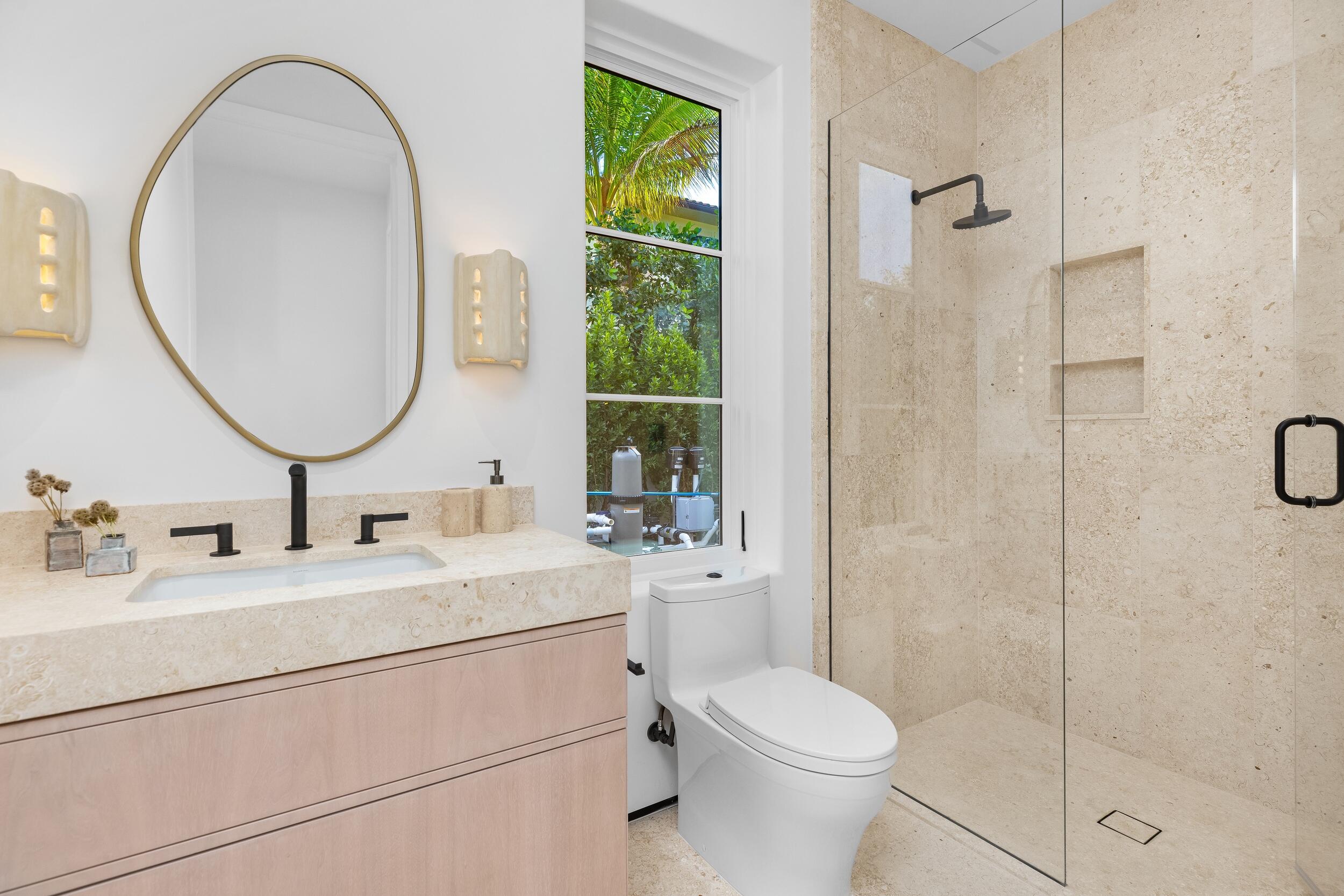 1265 N Lake Palm Beach, FL 33480